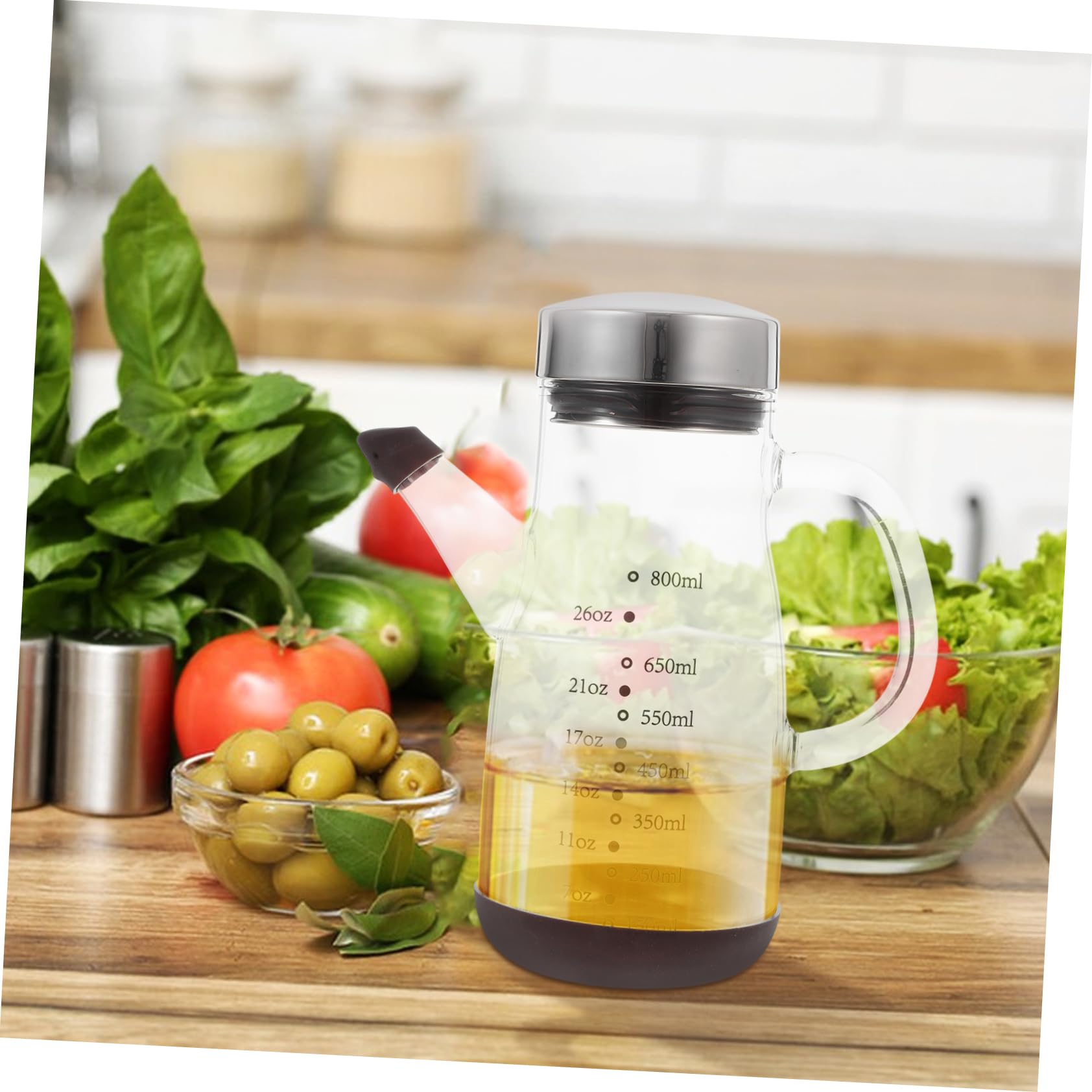 Ölspenderflasche mit Messmarkierung aus Edelstahl und Glas