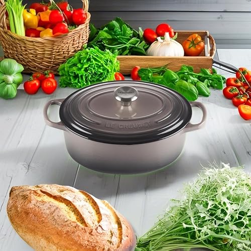 Miniatura 8 de Le Creuset Horno holandés ovalado de hierro fundido esmaltado, 2.75 cuartos de galón, Ostión