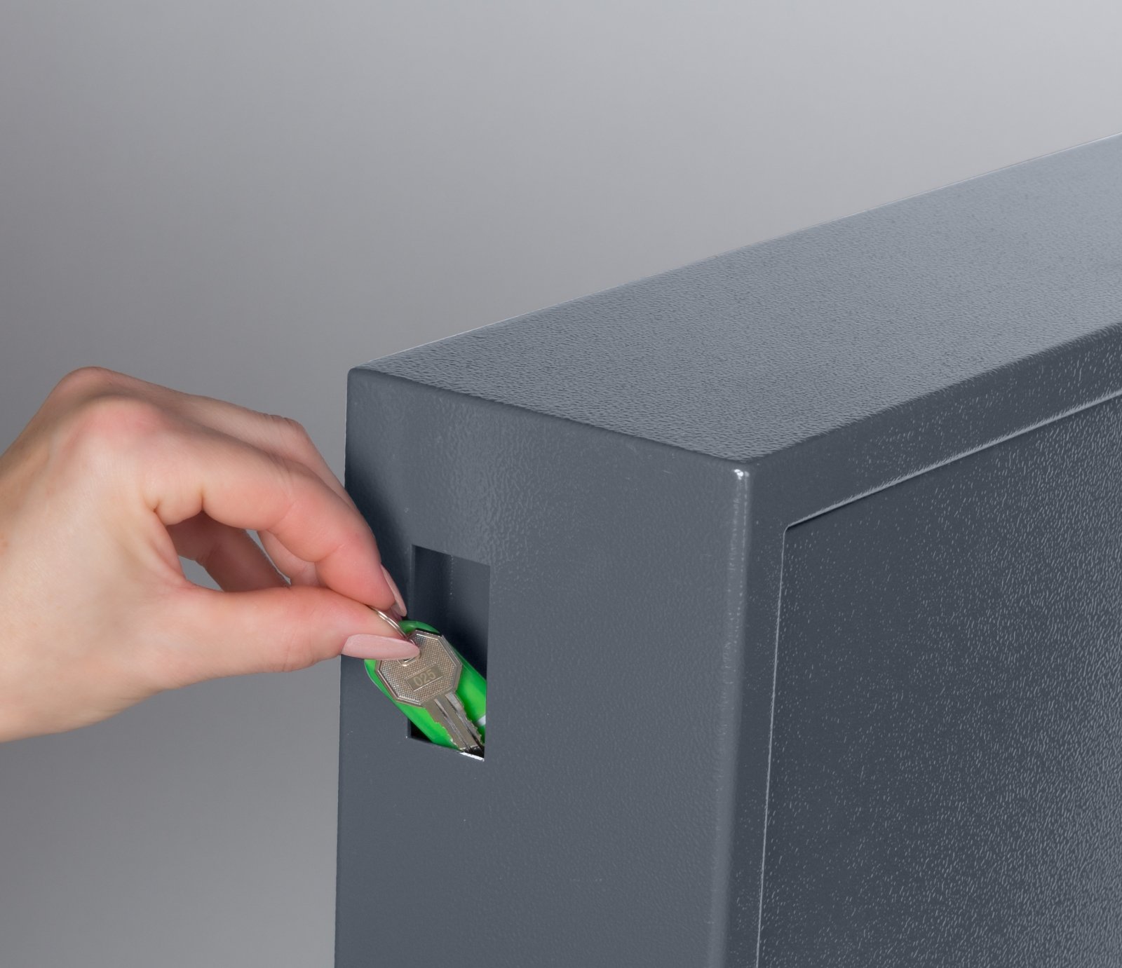 Caja Fuerte para Llaves con Código y Llave de Emergencia | Armario de Llaves para 25 Llaves con Ranura de Depósito | Caja de Seguridad de Pared, Acero 4mm, Ganchos Ajustables