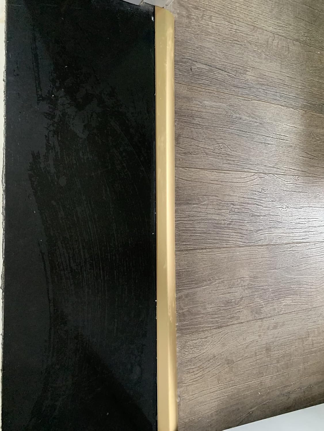 Carpet Transition Strip,Floor Threshold Transition Strip Metal Corner Carpet Finishes from Wood to Tile/Wood to Wood Cuttable Flooring Transition Strip for Home/Indoor(Gold)