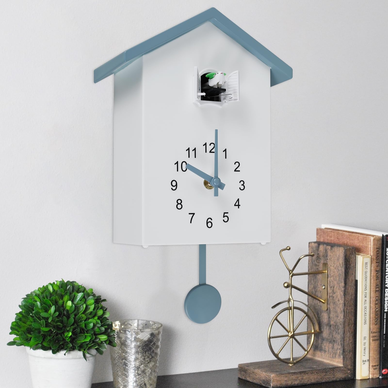 Kuckucksuhr, modern, Kuckucksuhr, zum Aufhängen, Kuckucksuhr mit zartem Pendel und Vogelstimmen, Kuckucksuhr, batteriebetrieben, modische Dekoration für Wohnzimmer, Haus, Büro (Weiß 1)
