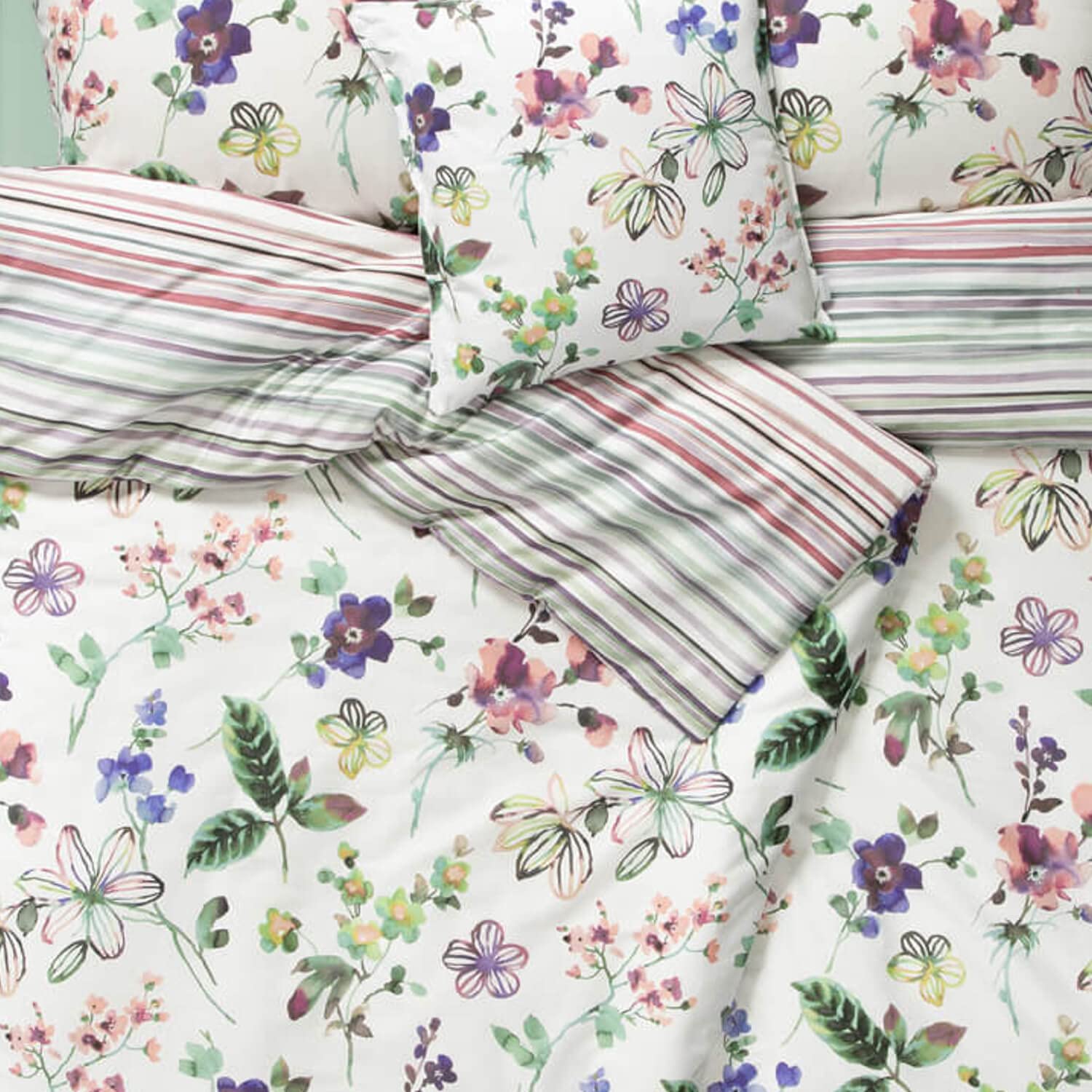 ESTELLA Bettwäsche Lily 4747 985 Bunt Blumen Blüten Blätter Weiß Gestreift Aquarell Streifen Mako Satin, Größe:135 cm x 200 cm
