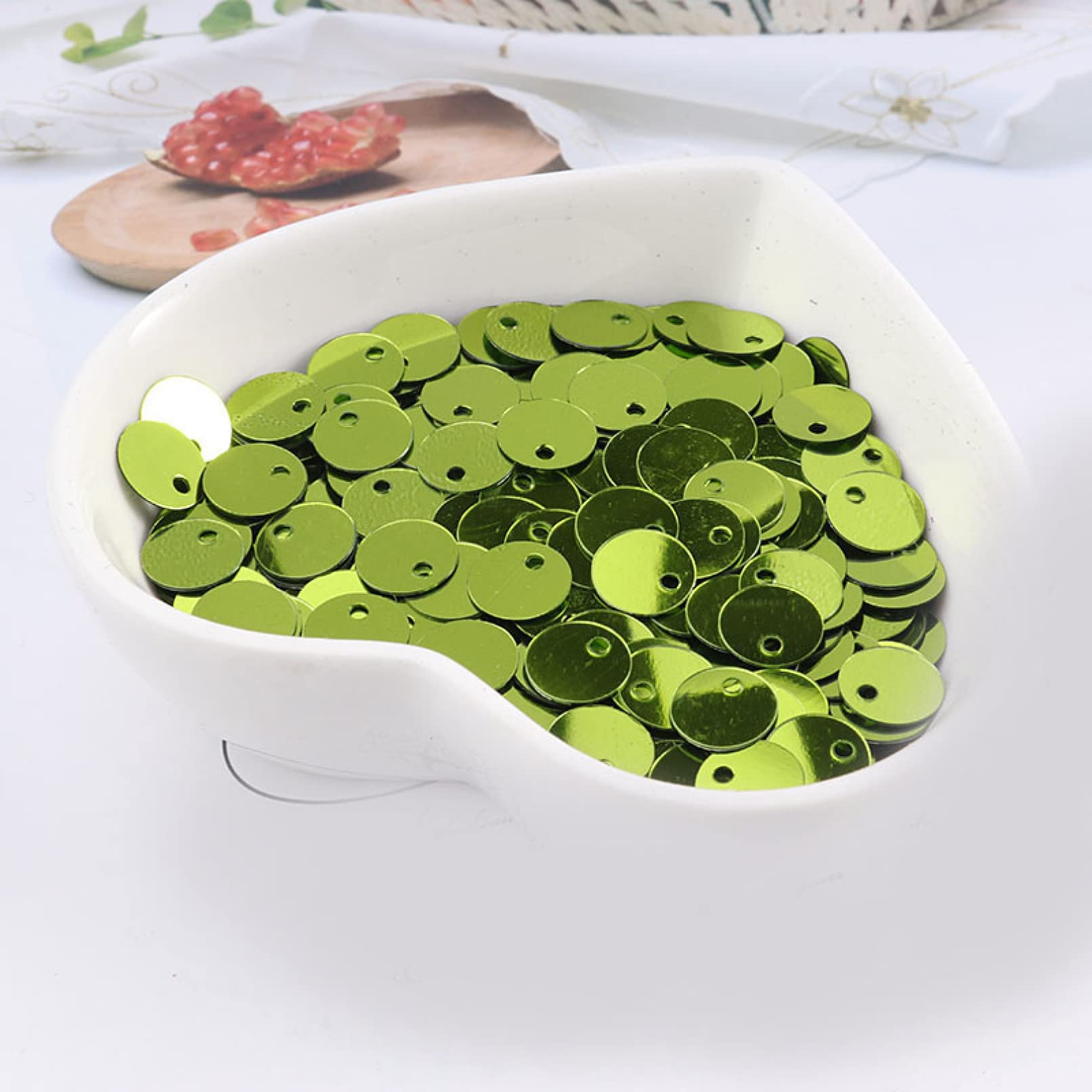 Luźne cekiny, Paillettes500g Cekiny DIY Materiał do szycia Kolorowe okrągłe Paillettes Dekoracja paznokci Odzież Szycie Akcesoria do sukni ślubnej (kolor: jasnozielony, rozmiar: 0,81 cm 500