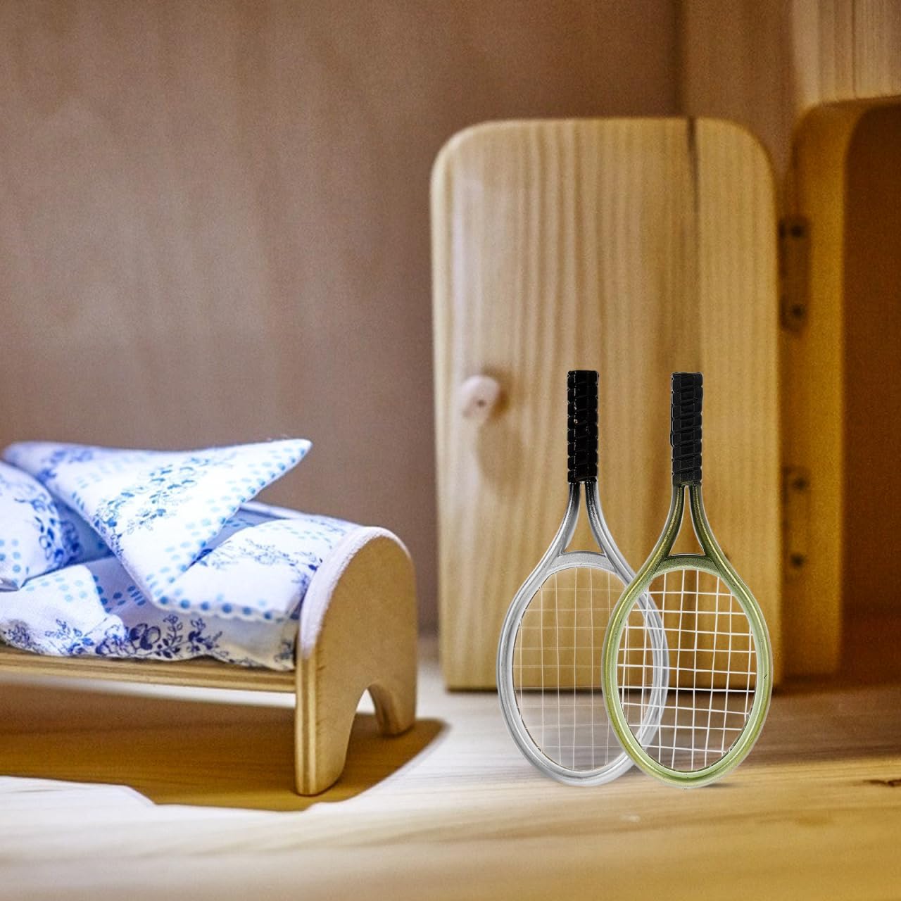 Abaodam Mini Tennis Racket Keychain Set with 3 Miniature Tennis Rackets and Balls for Dollhouse Decor Photography Props and DIY Craft Accessories