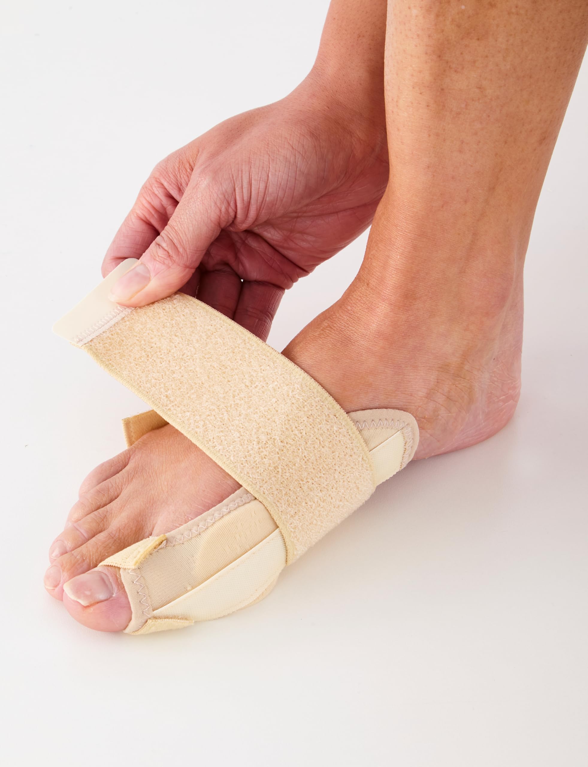 Neo-G Supporto sottile per alluce valgo con supporto flessibile e cuscinetto in gel regolabile, per uso quotidiano, pre post chirurgia, sollievo dal dolore, dispositivo medico di classe 1, destro e