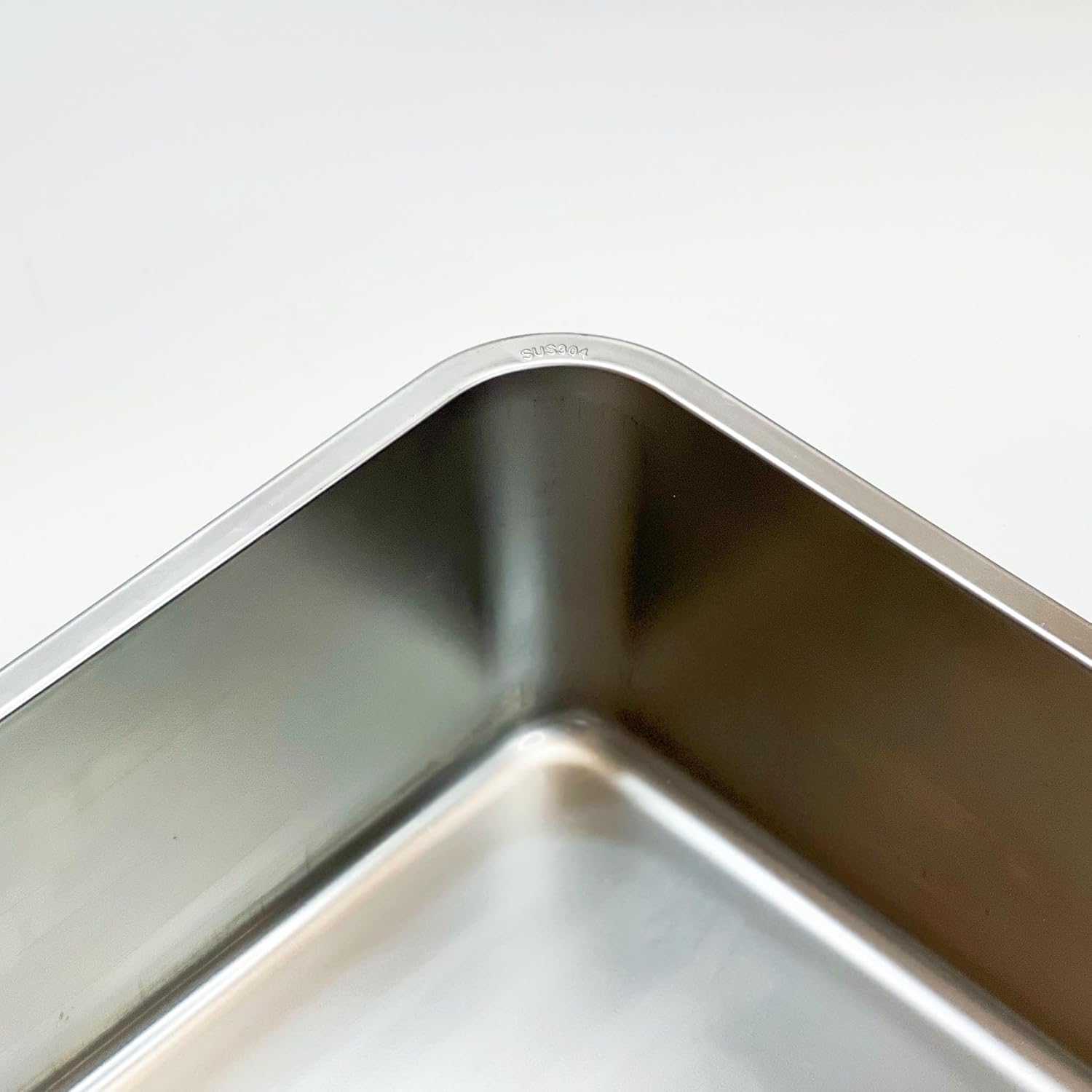 SUS304 Stainless Steel Food Grade 6" Deep Medium Cat Litter Box Corrosion Resistant Durable Pan 17.5" x 13.5" x 6"