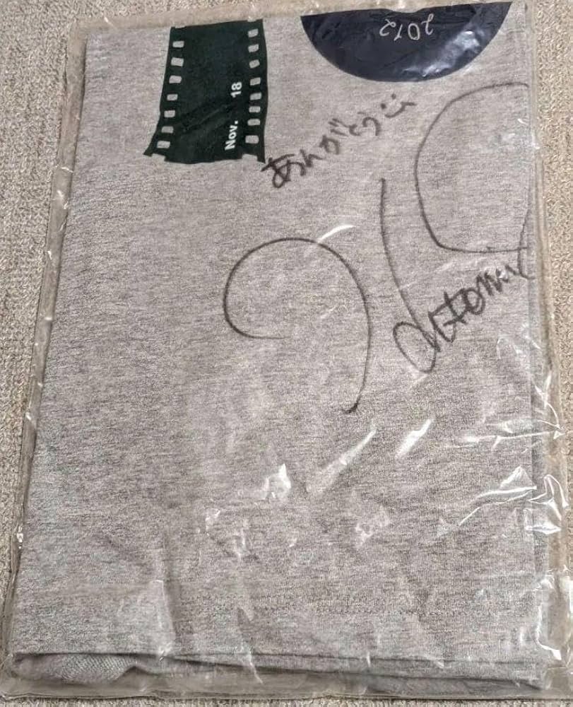 Amazon.co.jp: 矢井田瞳 直筆サイン入り Tシャツ カード 缶