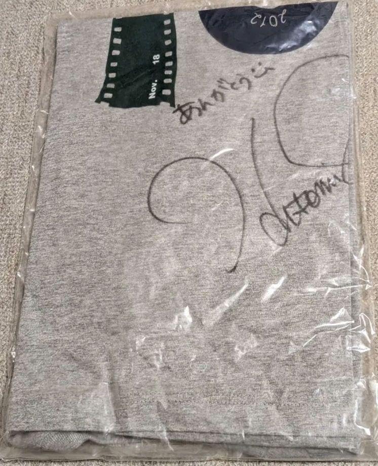 【期間限定値下げ】矢井田瞳 直筆サイン入り ピック 缶バッジ（大）ヤイコ 矢井田瞳 直筆サイン入り ピック 缶バッジ（大）ヤイコ 2025年