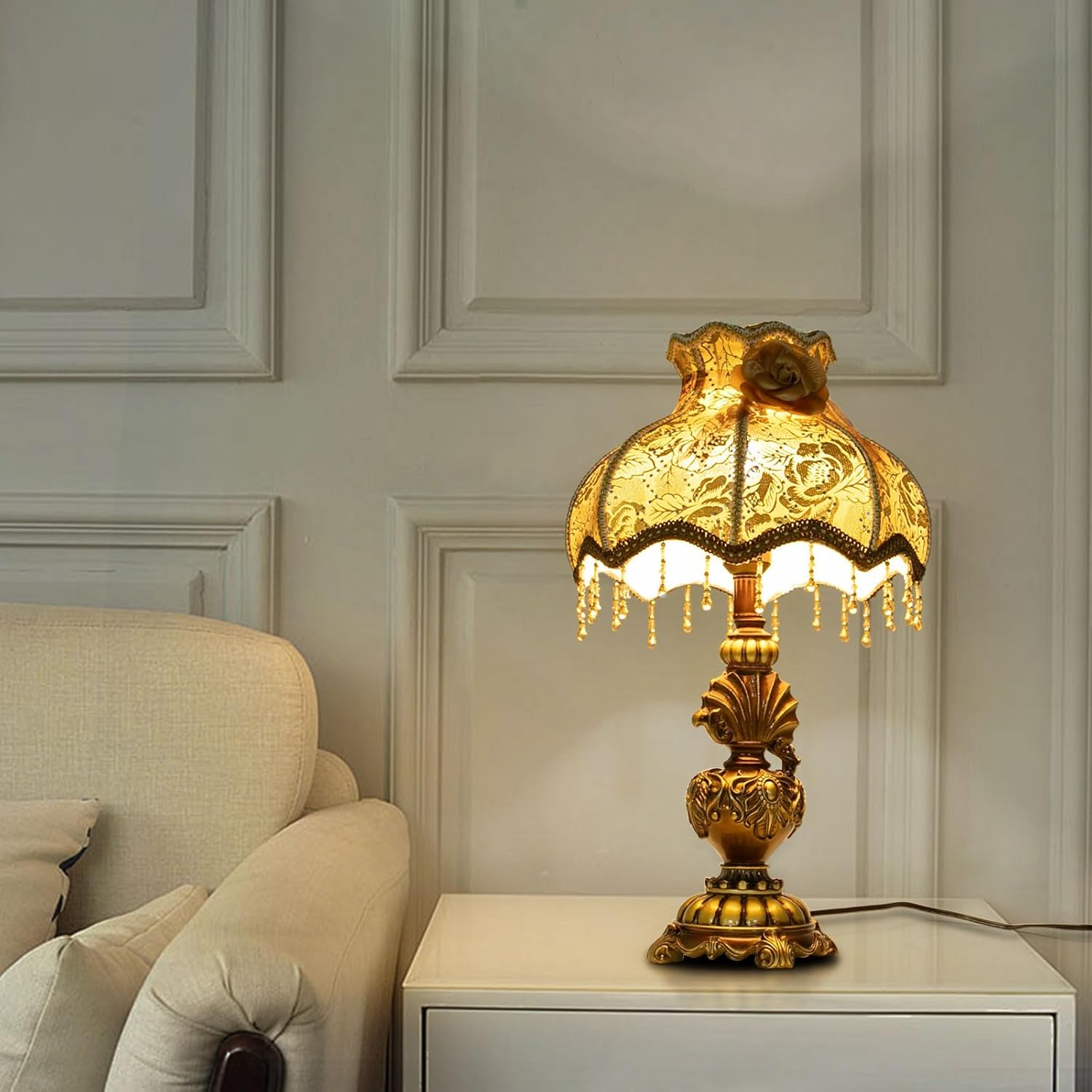 Table Lamp European Style Victorian Desk Bedside Lamp with Pendant & Antique Gold Base, Retro Decor Nightstand Reading Light for Living Room Bedroom Office Study Room