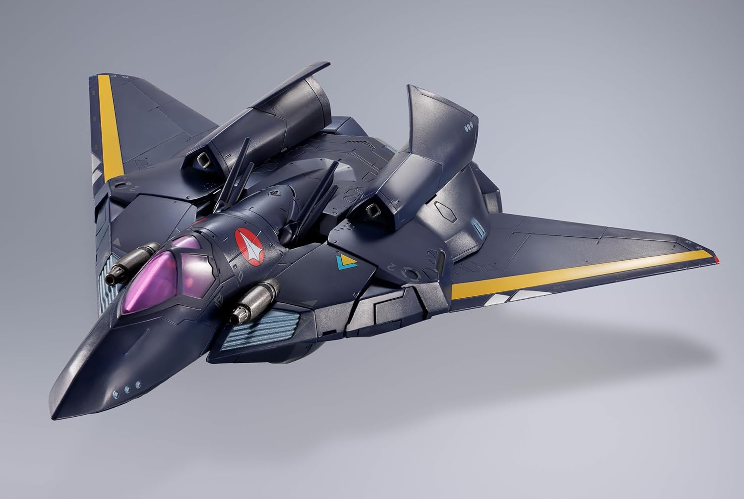 TAMASHII NATIONS - Macross 7 - VF-17S Nightmare Stealthvalkyrie (Gamlin Kizaki use) DX Chogokin Figure