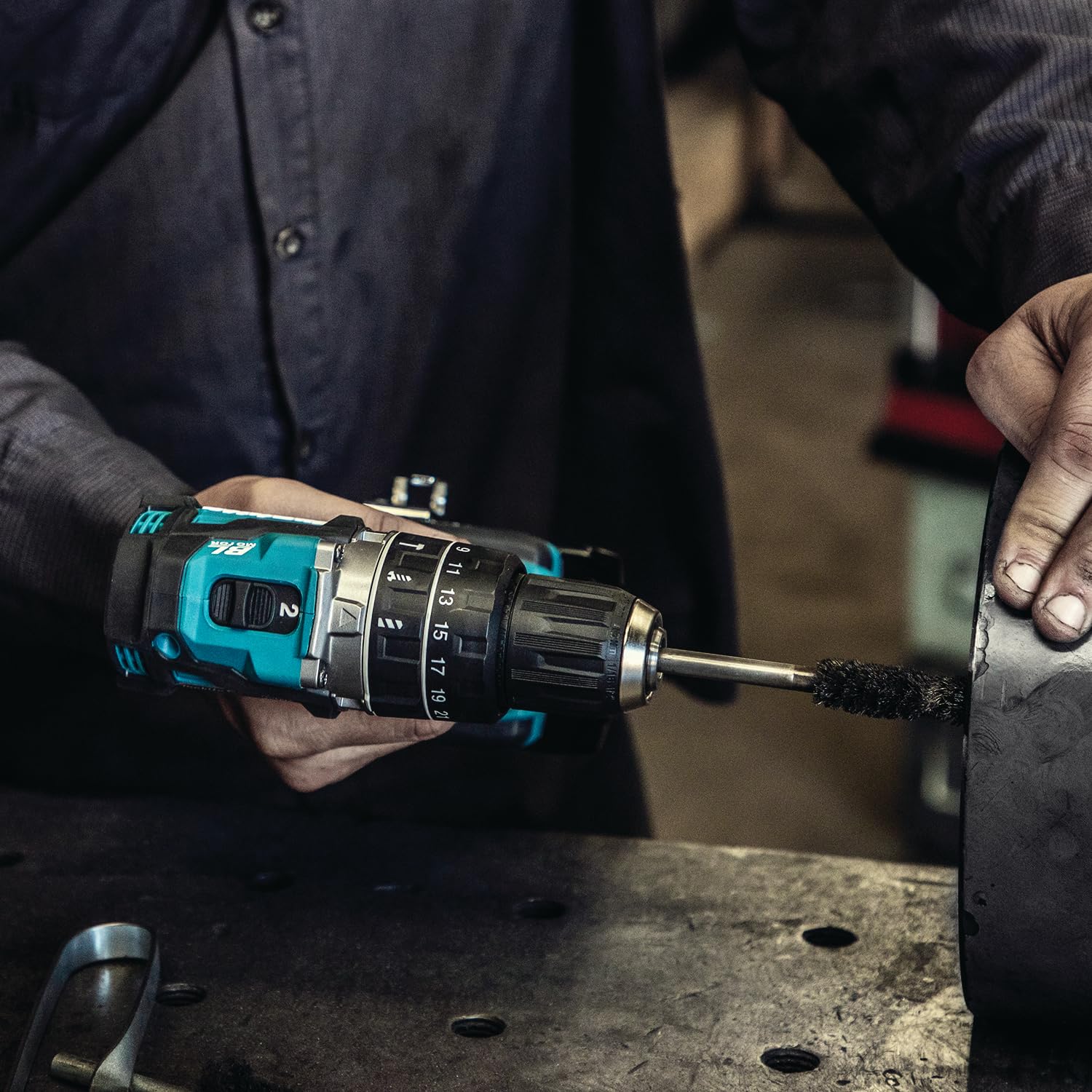 Makita Perceuse à percussion sans fil 40V max HP002GZ Sans batterie