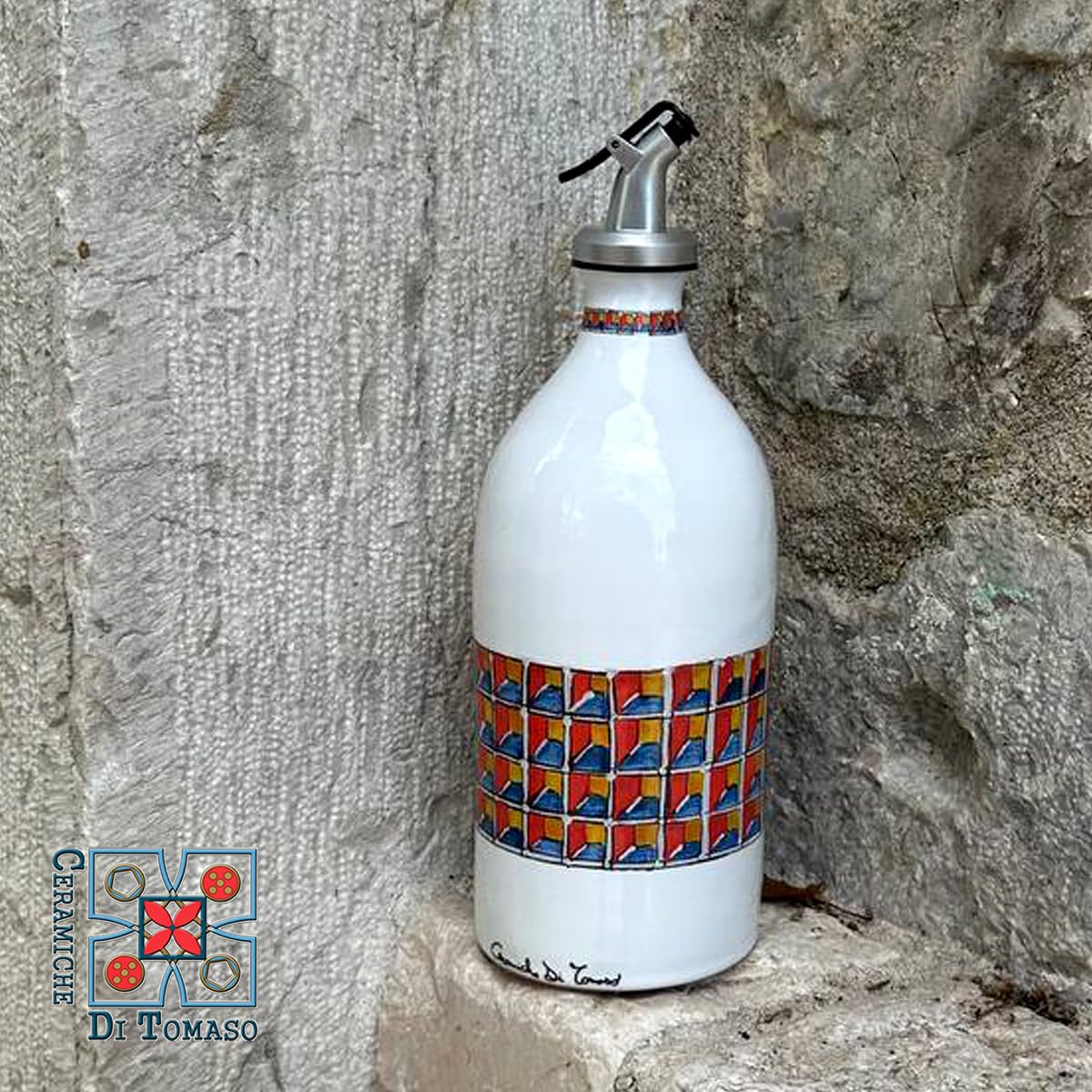 CERAMICHE DI TOMASO Oliera da Tavola in Ceramica per Olio, Aceto e Altri liquidi, con Dosatore Salvagoccia, Protegge l'olio per ridurre l'ossidazione - 500 ml - Facile da Pulire