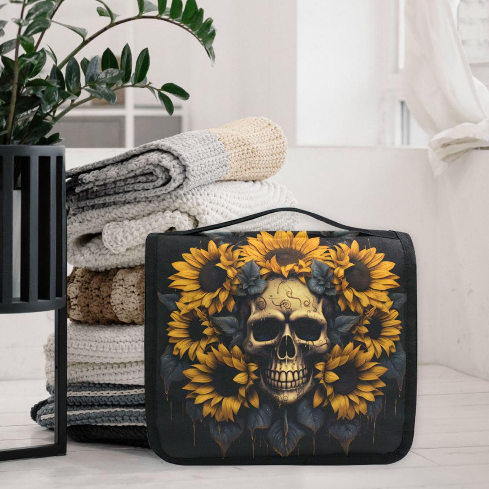 MNSRUU Neceser colgante de calavera y girasol, bolsa de maquillaje de viaje para artículos de tocador, organizador de artículos de aseo portátil, bolsas de cosméticos con gancho para colgar, Calavera
