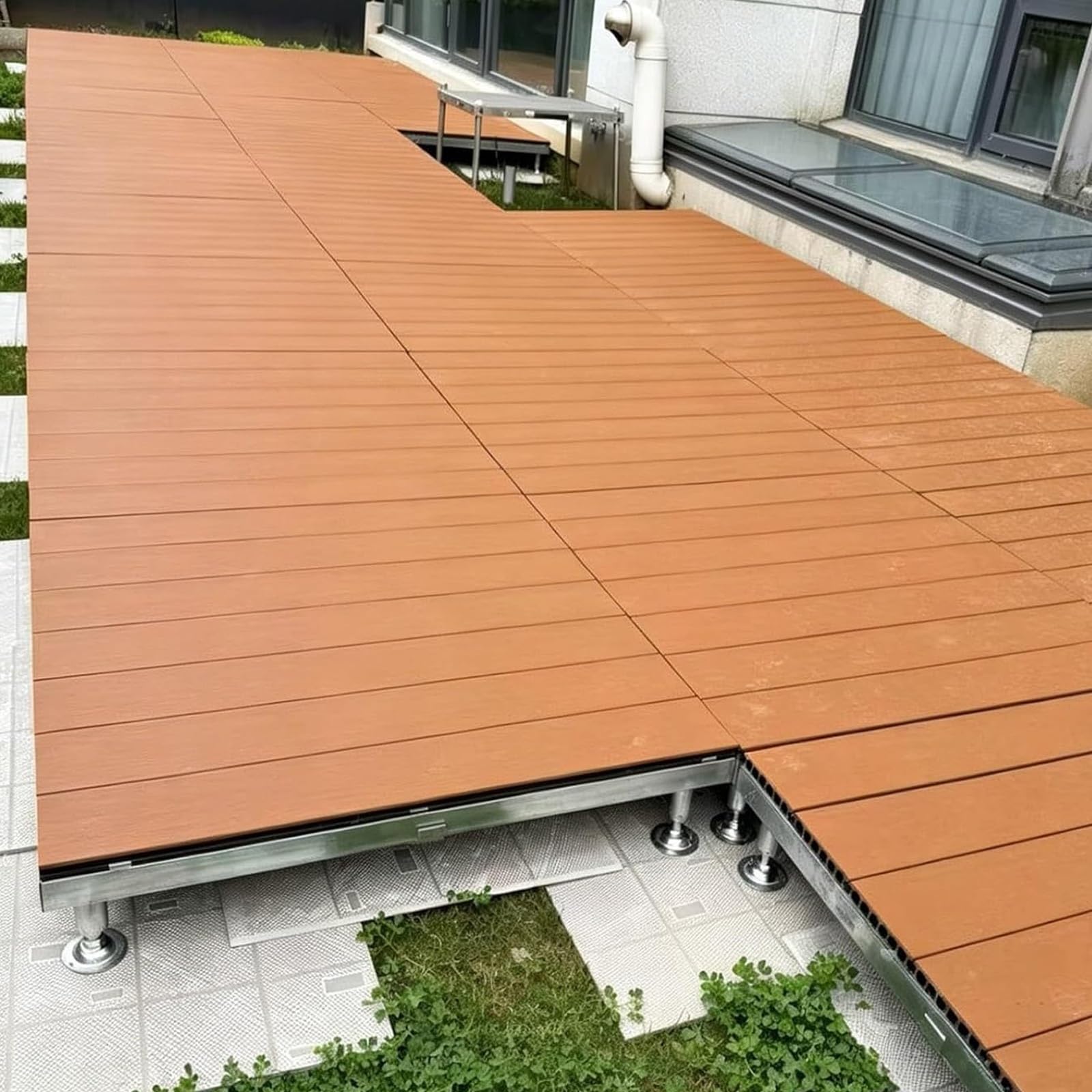Pływająca platforma tarasowa na patio, blokujące kwadraty | Wodoodporny na każdą pogodę, z regulowanymi metalowymi nóżkami, 84 x 84 x 20 cm, na kemping na patio (kolor fioletowego