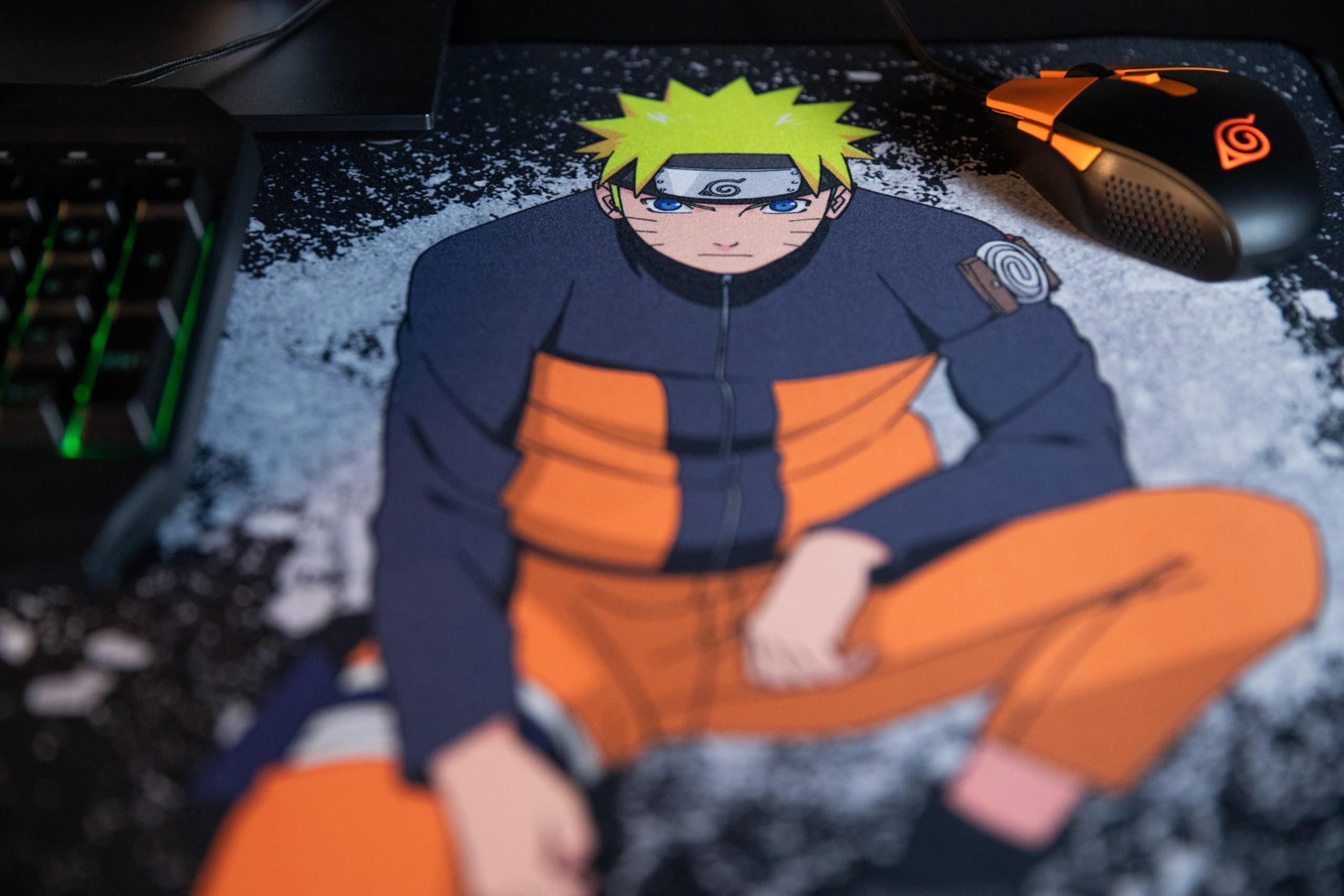 Konix Naruto Shippuden XXL Gaming-Mauspad 90 x 46 cm - rutschfeste Gummibasis - Naruto-Motiv - Schwarz