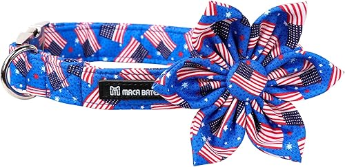 MACA Bates - Collar de perro con bandera estadounidense con flor, collar patriótico de algodón suave para perro del 4 de julio, collar ajustable con
