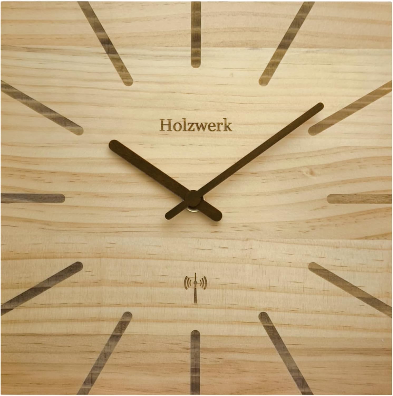 Horloge murale radio-pilotée Holzwerk en hêtre massif fait main