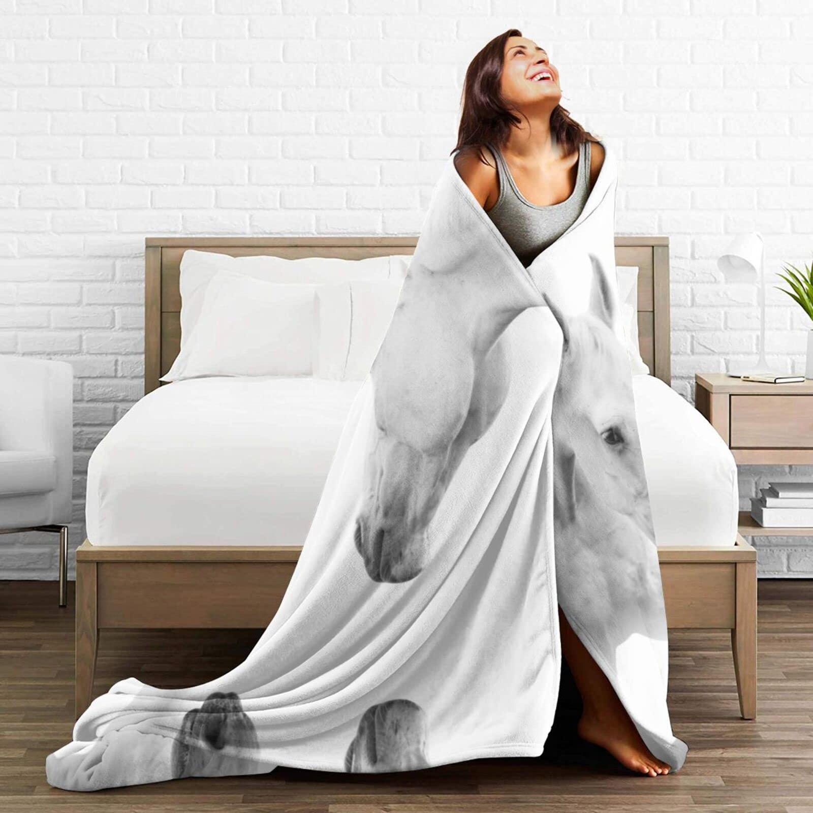 YISUMEI Weiße Fleece-Decke – Weich & Warm, 127x152 Cm Für Sofa, Bett & Camping