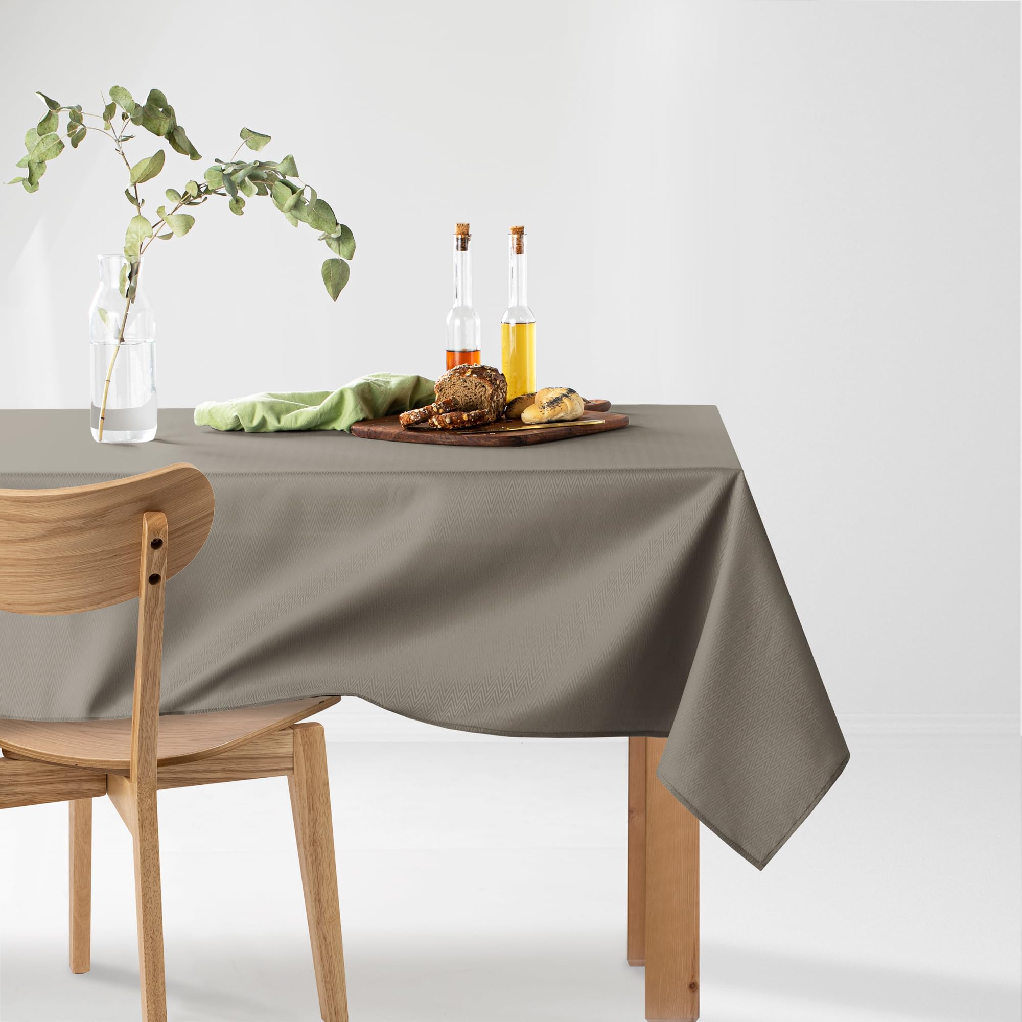 Filumi Tischdecke 120x160 cm oval Beige Abwaschbar Für Indoor Outdoor geometrisches Zickzackmuster Verte Küche, Haushalt & Wohnen