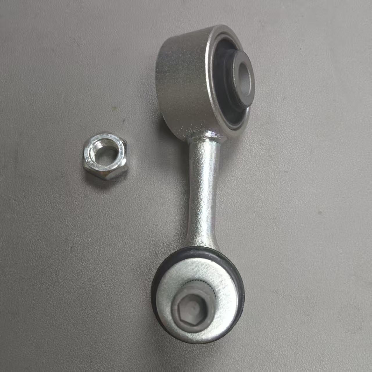 ŁĄCZNIK STABILIZATORA PRZEDNIEGO 48810-0C010 488100C010