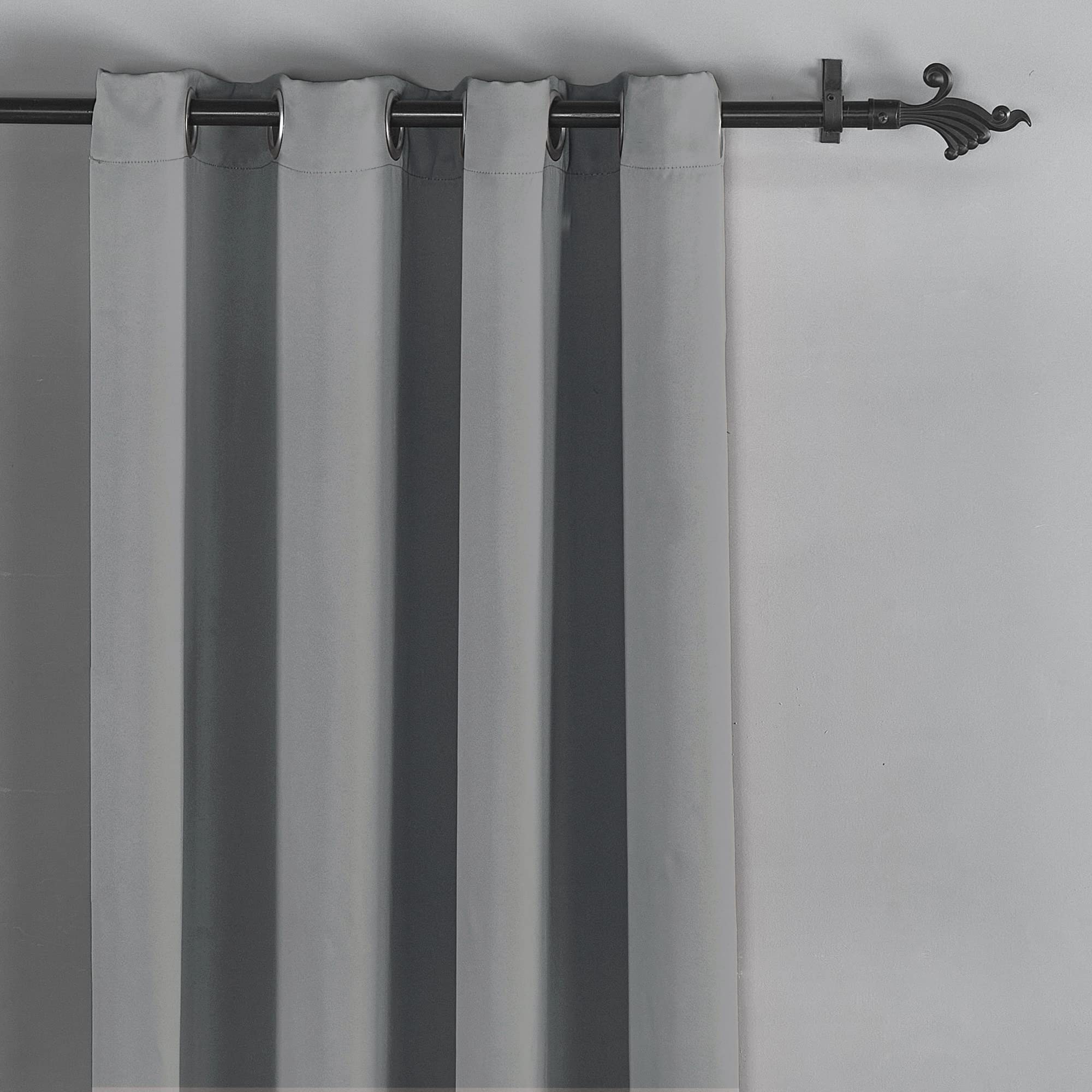 Amazon | Serenta 4 PieceグロメットDarkening Thermal Insulated