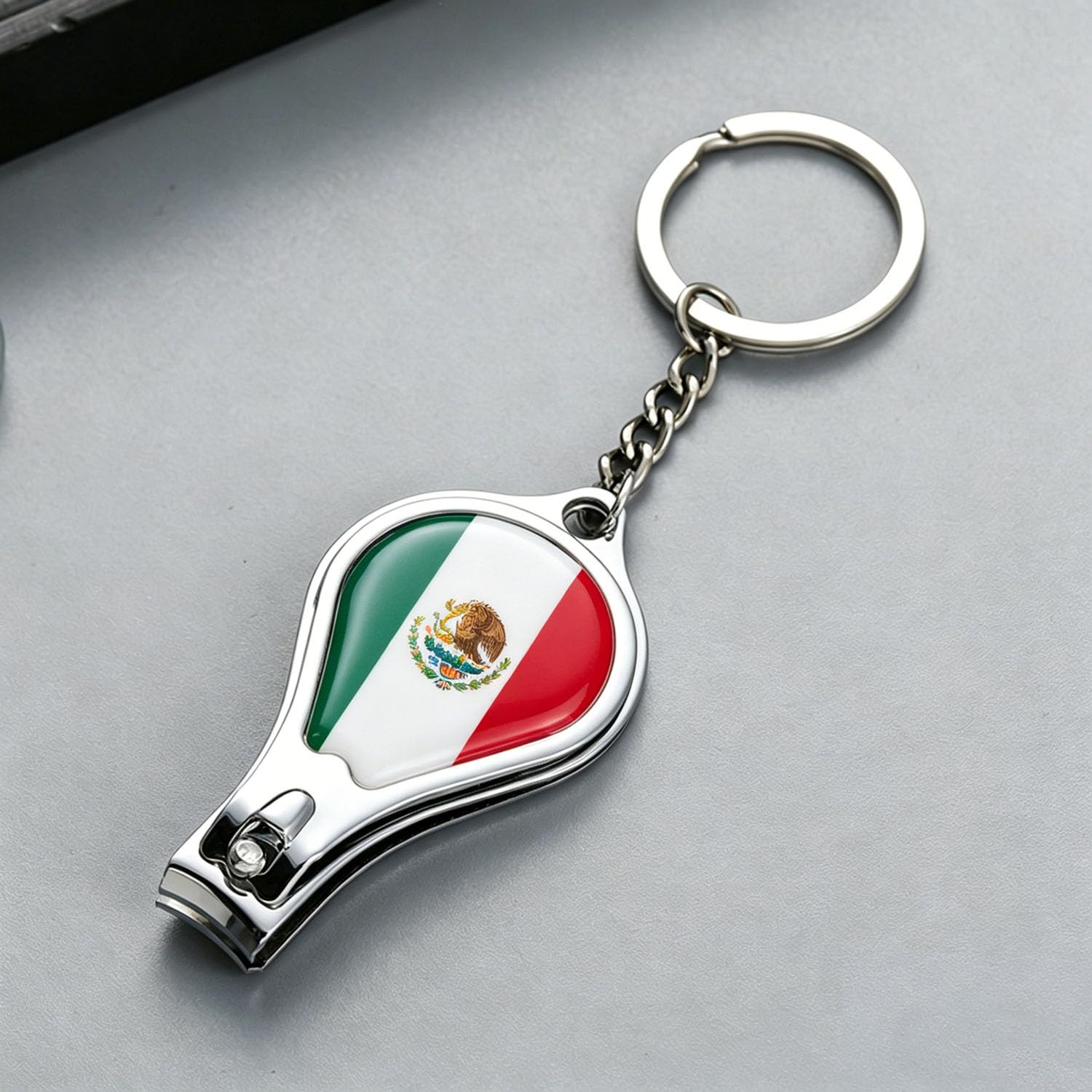 YAZVNTO Football Fan Keychain with Mexico National Flag Design Keyring, Portable Metal Key Chain for Soccer Supporters, International Tournament Fan Gift Souvenir Accessory,A Style-a