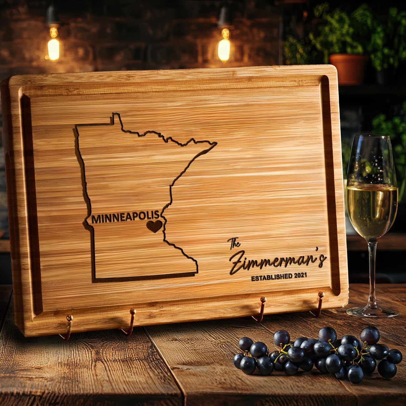 Minnesota Cutting Board Personalized, State Shaped Themed Gifts, Bamboo Destination Gift for Family, Host Family Souvenirs - Image 8
