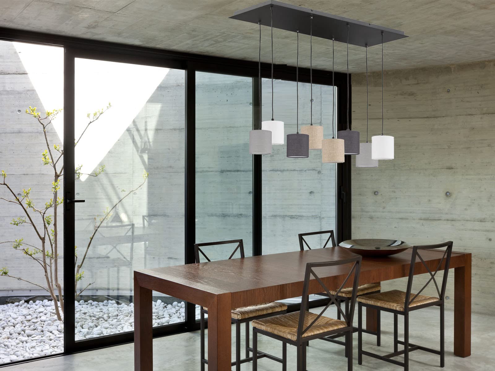 Fischer & Honsel Pendelleuchte, Isko | sandschwarz| Stoffschirm| sandfarben, hellgrau, grau, weiß - Leinen -|L: 115 cm, B: 38 cm, A: 140 cm| 8x E14 max. 25 Watt exkl. Leuchtmittel |