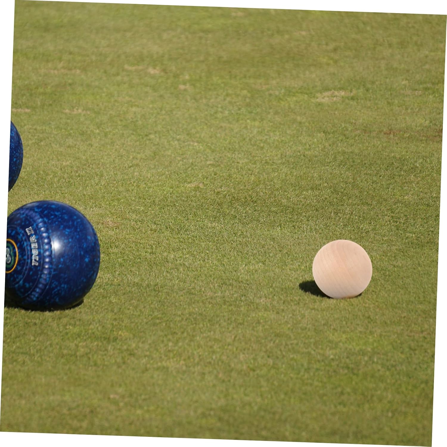 Toyvian 4pcs Wooden Bocce for Portable Croquet Lawn Game for Boys and Girls Families for Backyard Beach Park Activities Natural Wood Random Grain