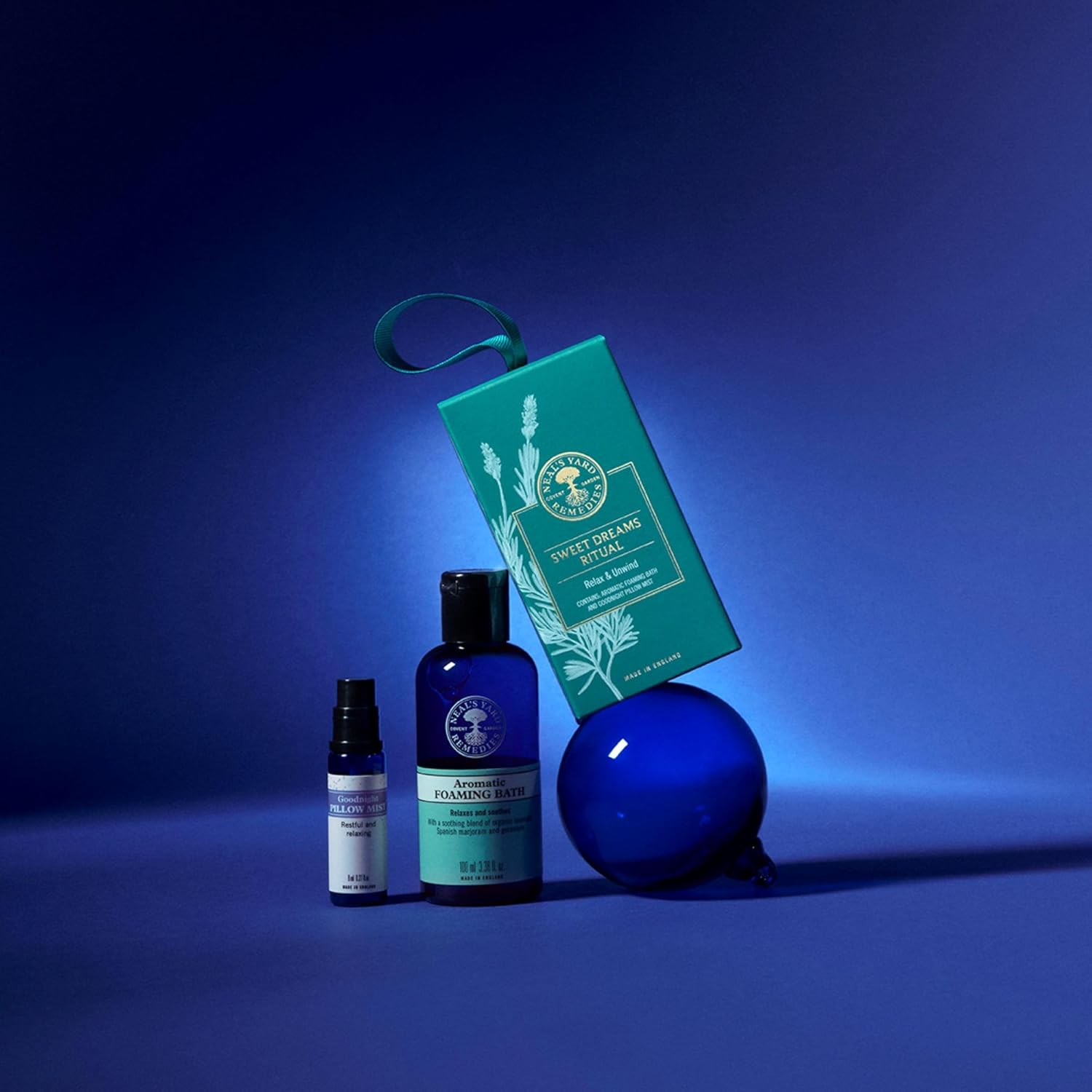 Neal's Yard Remedies Sweet Dreams Ritual Gift Set, Pillow Mist & Foaming Bath Wash With Essential Oils, Vegan & Cruelty-Free, Set of 2 - Image 4