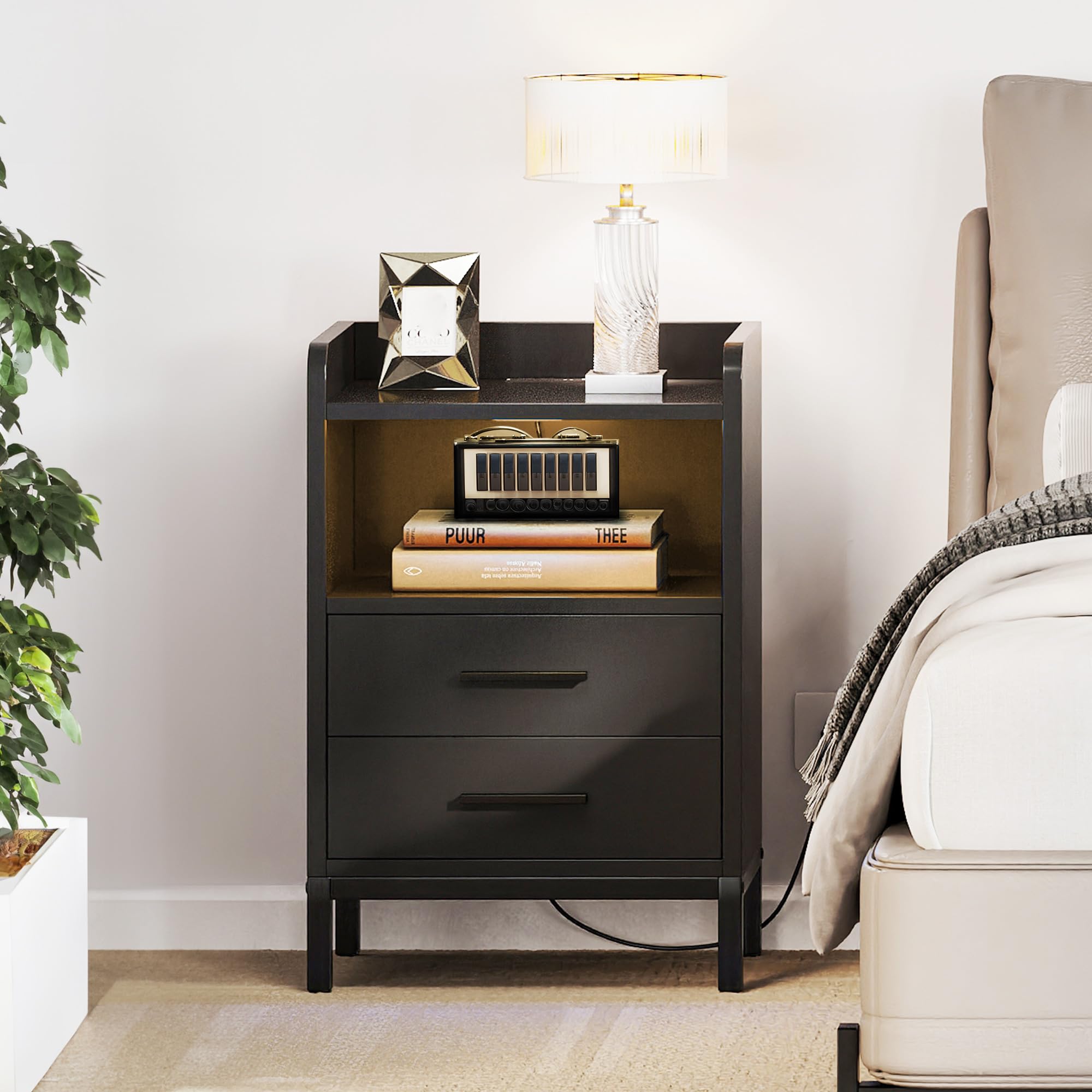 YITAHOME Comodino con stazione di ricarica, comodino nero con LED e presa di corrente, comodino con 2 cassetti e 1 scomparto Nightstand, tavolino per soggiorno, camera da letto