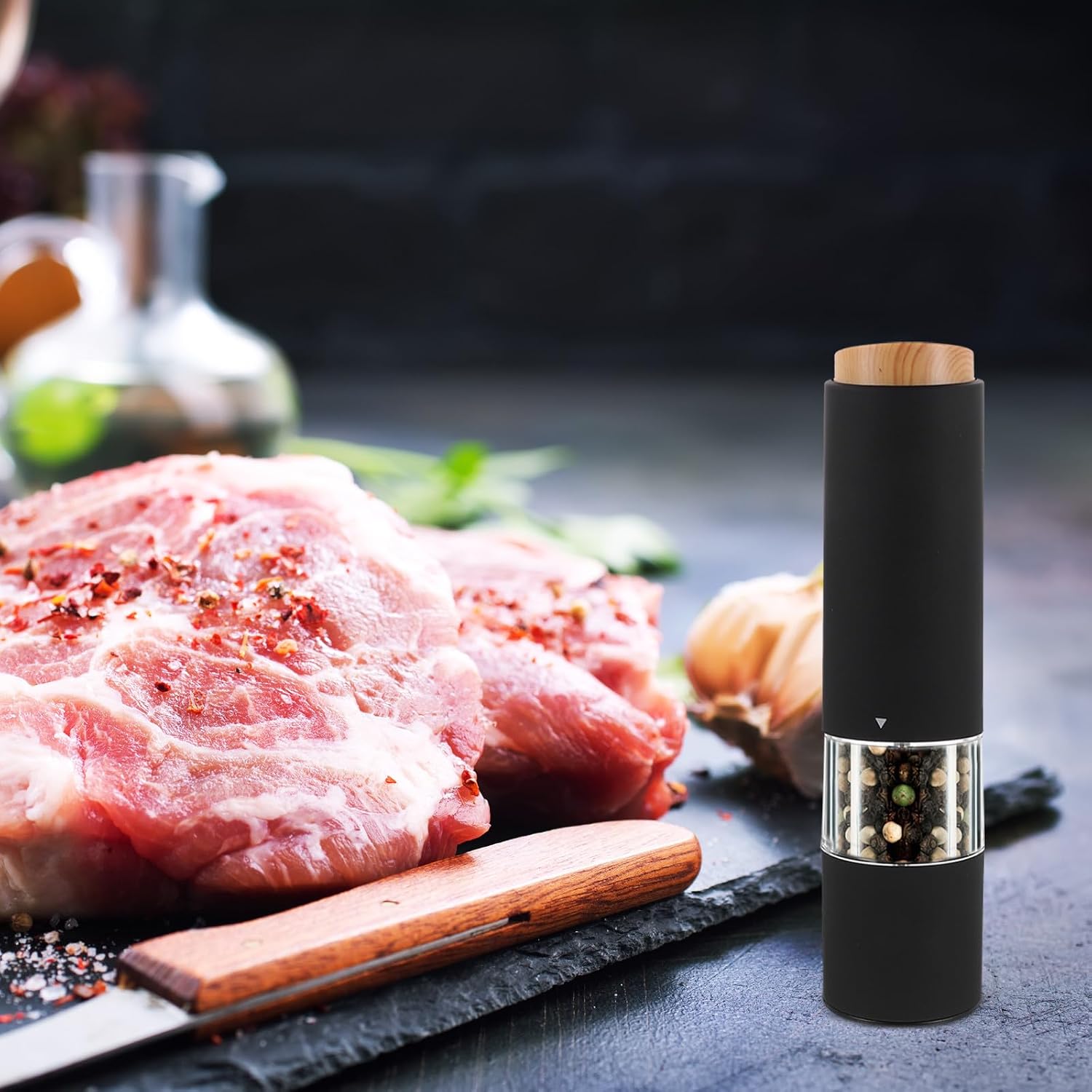 Automatic Salt and Pepper Grinder Set Easy to Clean for Home Kitchen, Automatic Operation with Wear Resistance, Made of Abs and PC Materials, Black Design Pepper Mill