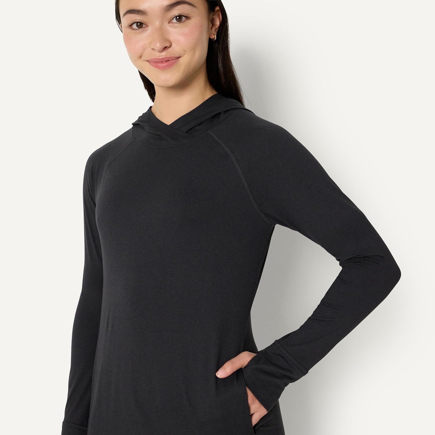 Amazon Essentials Women's Athletic Soft Performance Lightweight Long Sleeve Pullover Hoodie Workout Top, Space Dye - Image 4