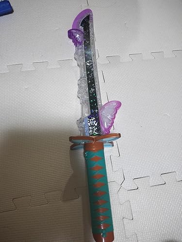 Amazon.co.jp: [BANDAI] 鬼滅の刃 DX日輪刀 ~胡蝶しのぶ~ : おもちゃ