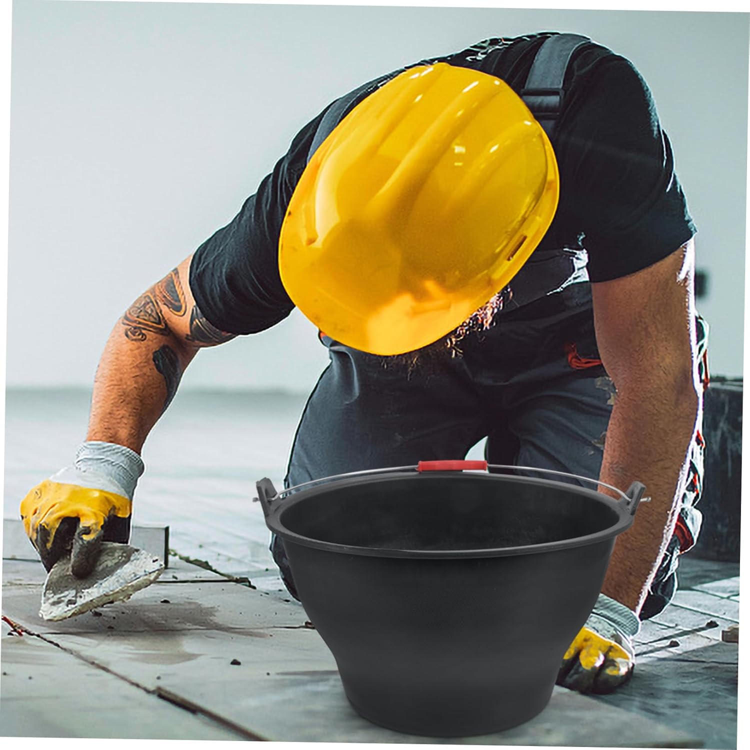 Cement Bucket with Handle Sturdy Anti-Fall Construction Storage Pail for Mud and House Cleaning Lightweight Design Random Style Small Open Base Height