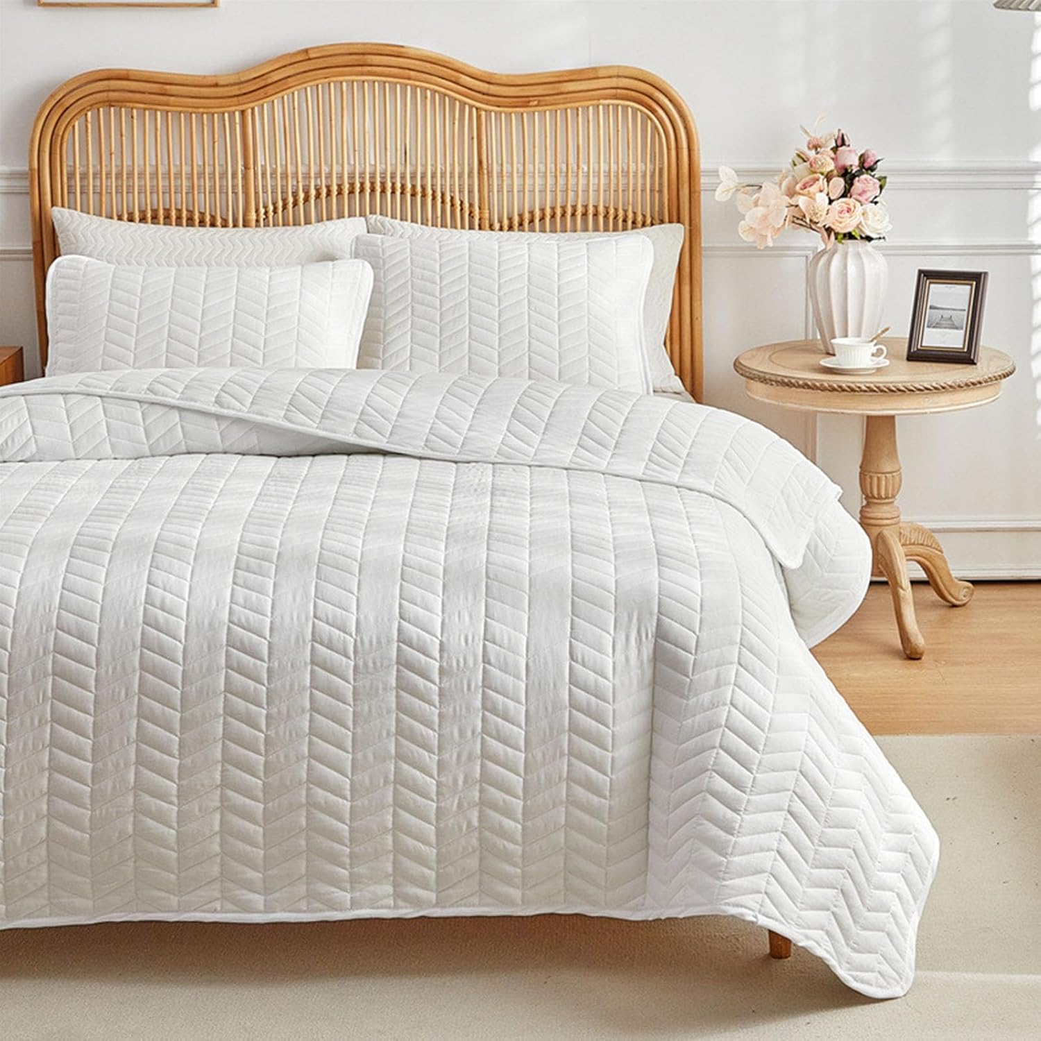 Morbuy Quilted Embossed Bedspread Set, 3 Piece Quilted Throw Soft and