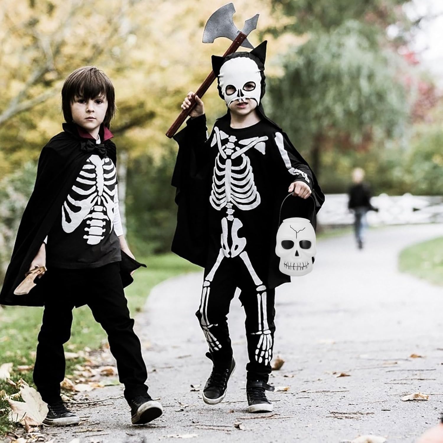 Angoily 3pcs Portable Candy Treat Bucket, Halloween Candy Holder, Trick-or-Treat Bucket, Skull and Pumpkin Design, 7.67 x 5.90 x 5.51 Inch, White, ABS