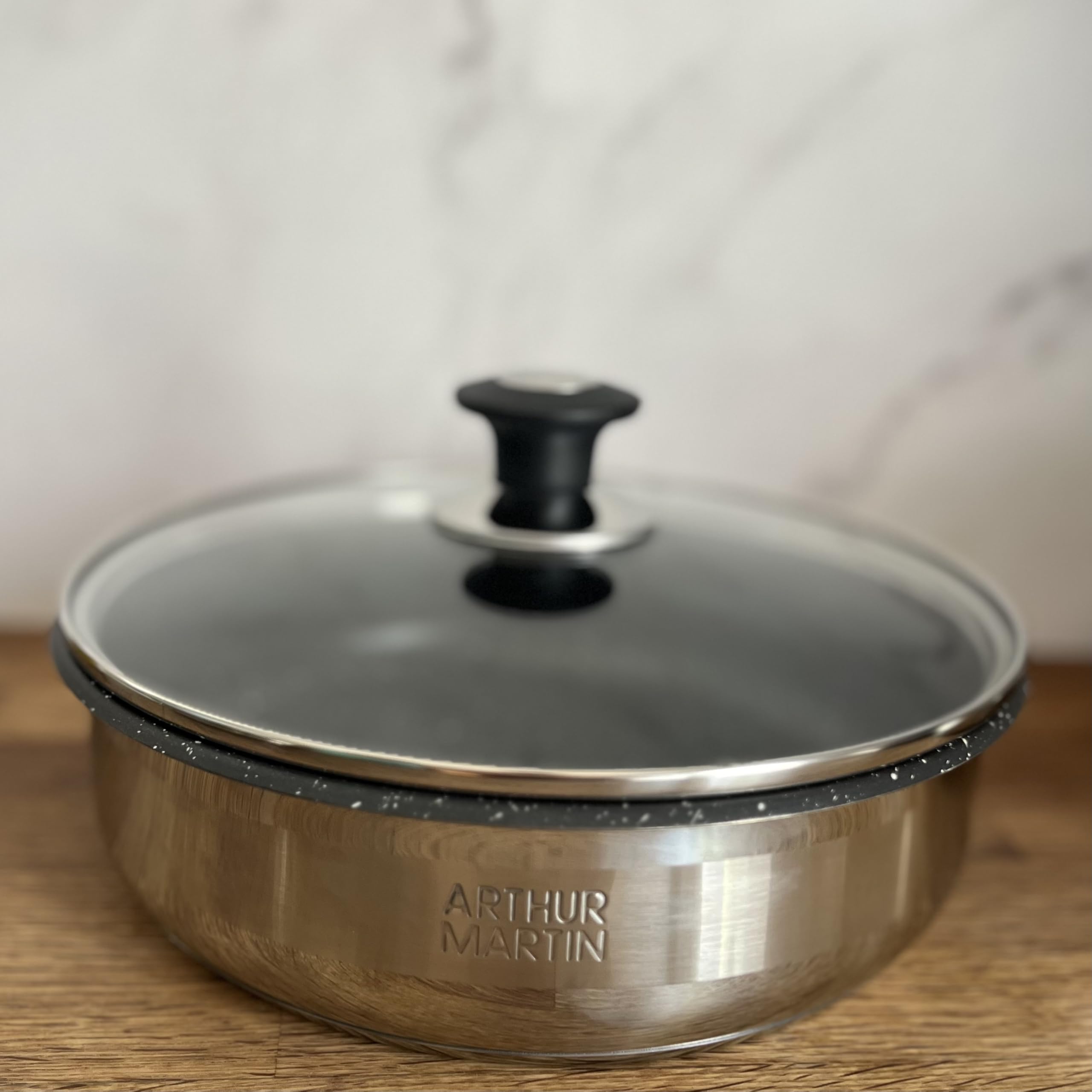 Arthur Martin - Batterie de Cuisine 10 Pièces en Inox avec Poêles et Casseroles, Tous Feux dont Induction, Couleur Noir
