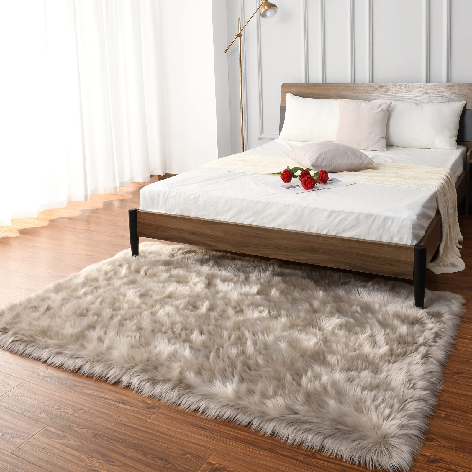 Amazon.com: LOCHAS Soft Fluffy Faux Fur Rugs for Bedroom Bedside