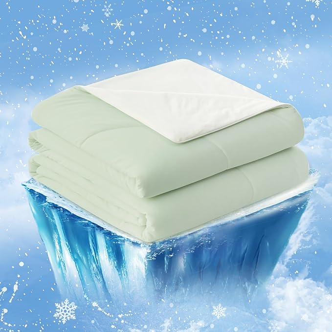 Cozy Bliss Cooling Comforter Queen Size, Cooling Blankets for Hot Sleepers and Night Sweats, Light Mint Green Cream Summer Comforter for Queen Size Bed, Breathable Soft Lightweight Silk Smooth