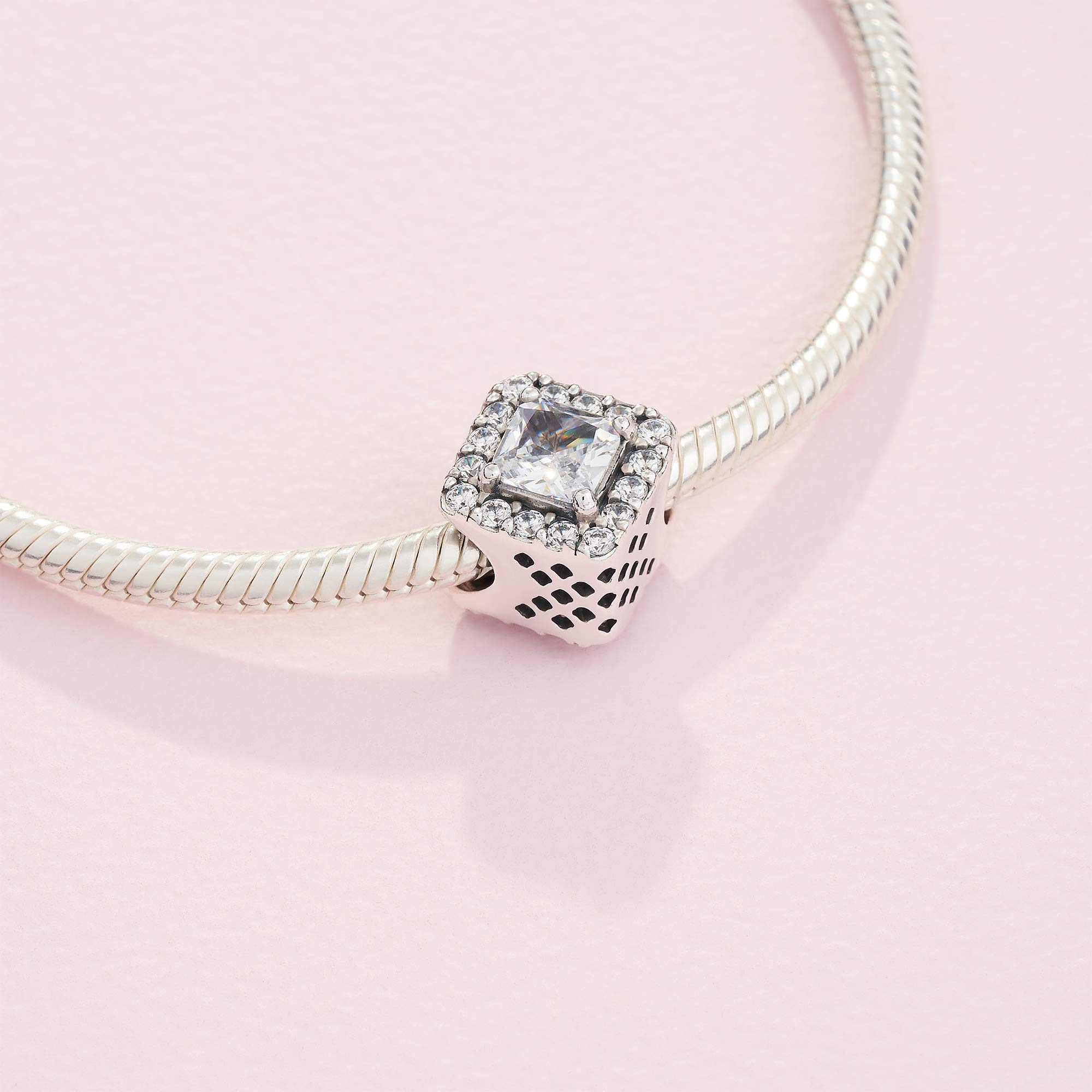 Pandora Charm en plata de ley Resplandor Geométrico 796206CZ