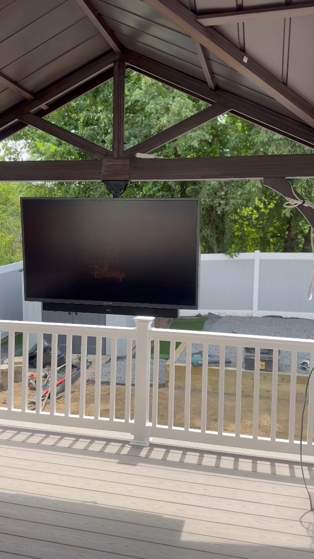 Amazon.com: SYLVOX Outdoor TV, 65 inch Waterproof Smart Outdoor