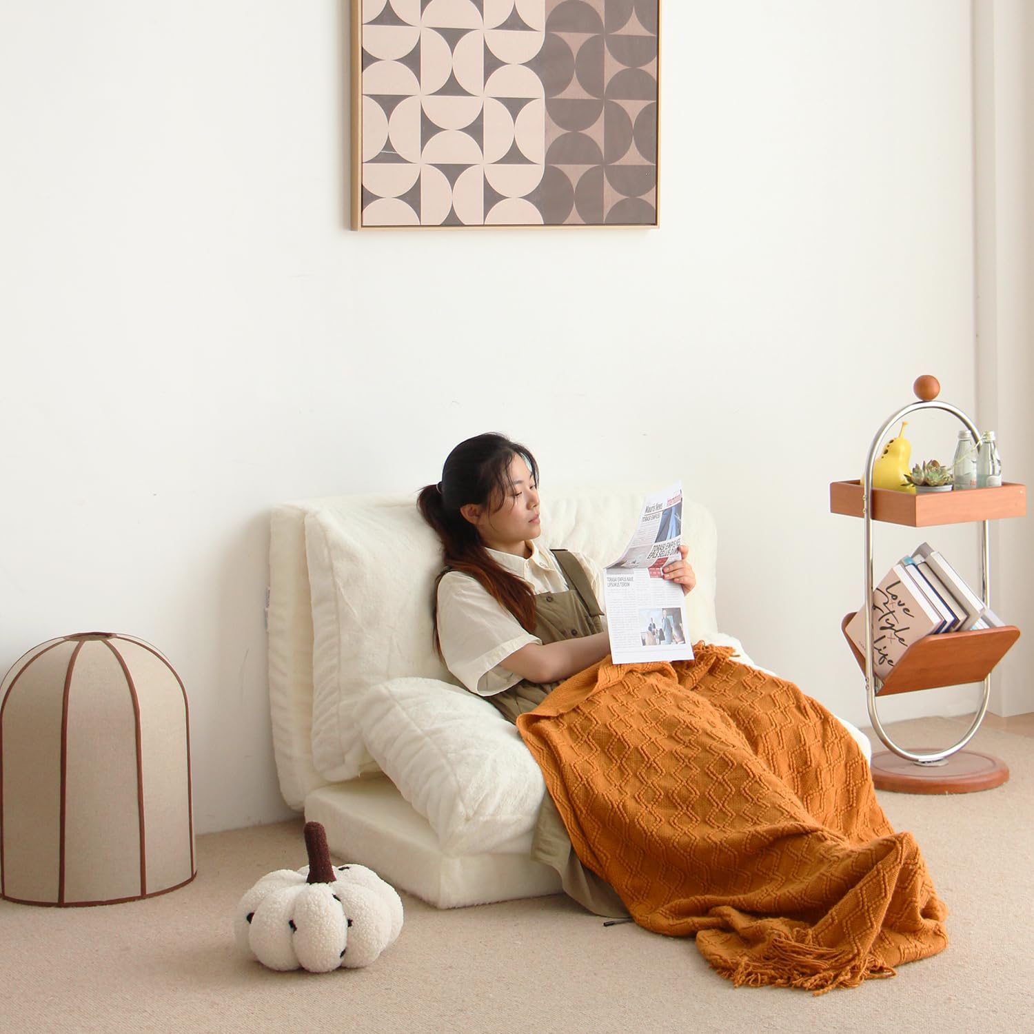 N&V Small Folding Matress Sofa Bean Bag Bed, Foam Filling Folding Matress Sofa, Includes Removable and Machine Washable Cover, Soft Premium Faux Fur, Small, White