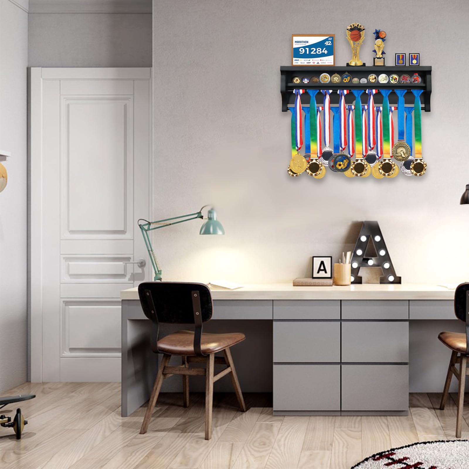 Medaillenaufhänger, Massivholz, Medaillenhalter, Wandmontage, Trophäenregal für Gymnastik, Fußball, Basketball, Fußball und andere Sportarten mit Latzbrett, Schwarz