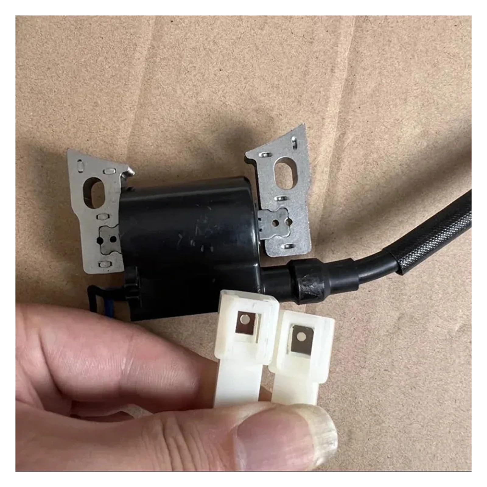 Bobina de Encendido for Motor de Gasolina portátil de frecuencia Variable AA 3300i LC3300i 3.0KVA 3.5KVA T21C