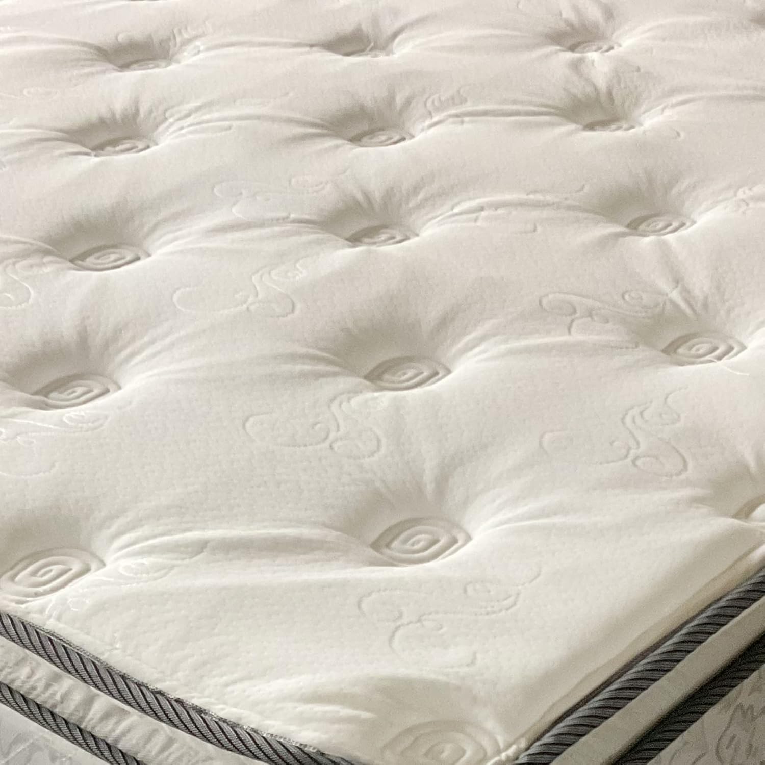Greaton, 12-Inch Pillow top Double-Sided Medium Firm Innerspring Mattress, King