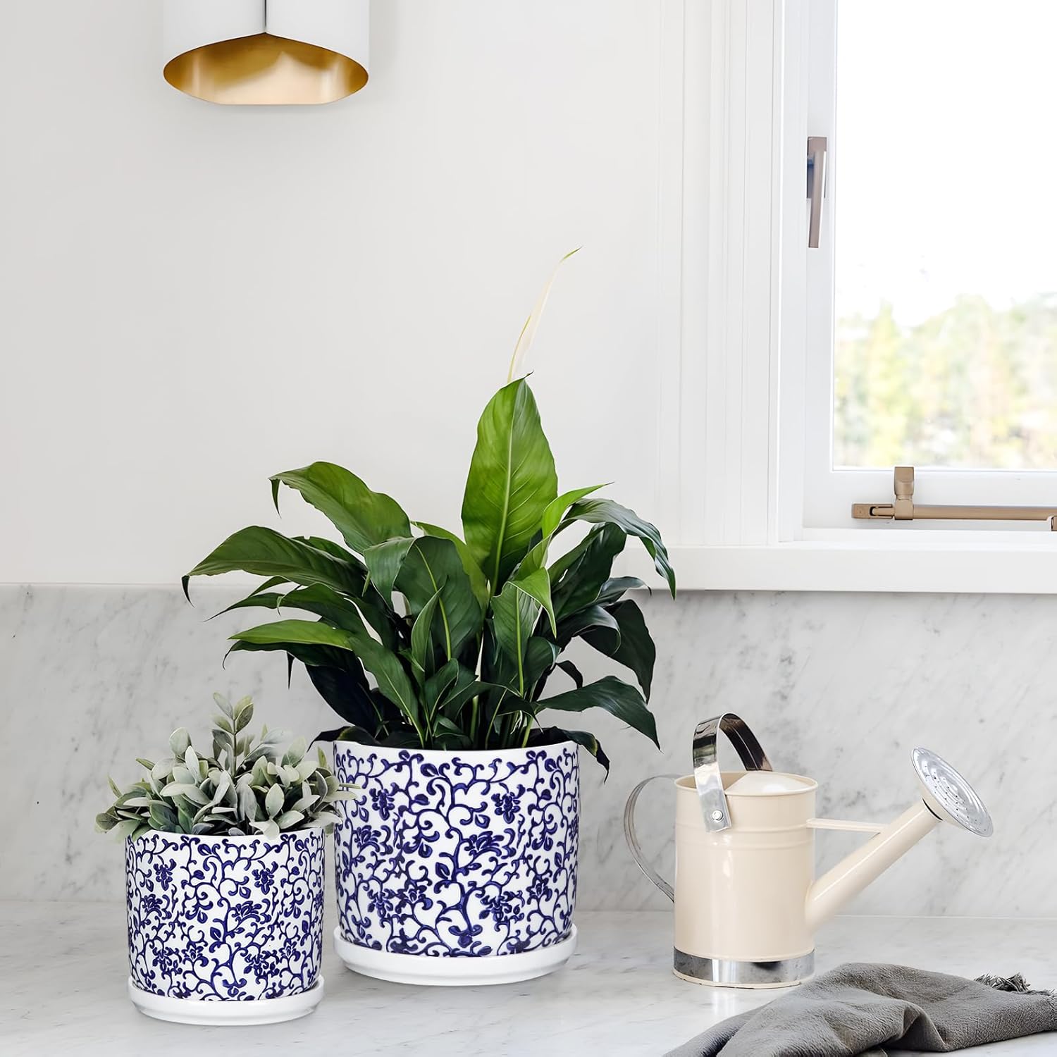 Set of 2 Blue and White Ceramic Plant Pots with Drainage Hole and Saucers, Retro Blue Porcelain Vase Round Planters for Succulent Cactus Indoor Outdoor Garden Home Desktop Decor, 4.5+5.5 Inch