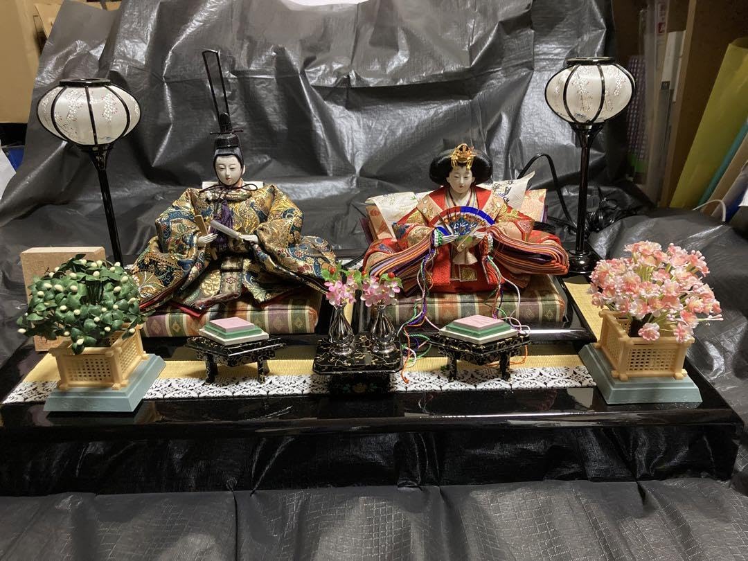 秀月　雛人形　親王飾り Amazon | 秀月 雛人形 親王飾り | 平飾り | おもちゃ