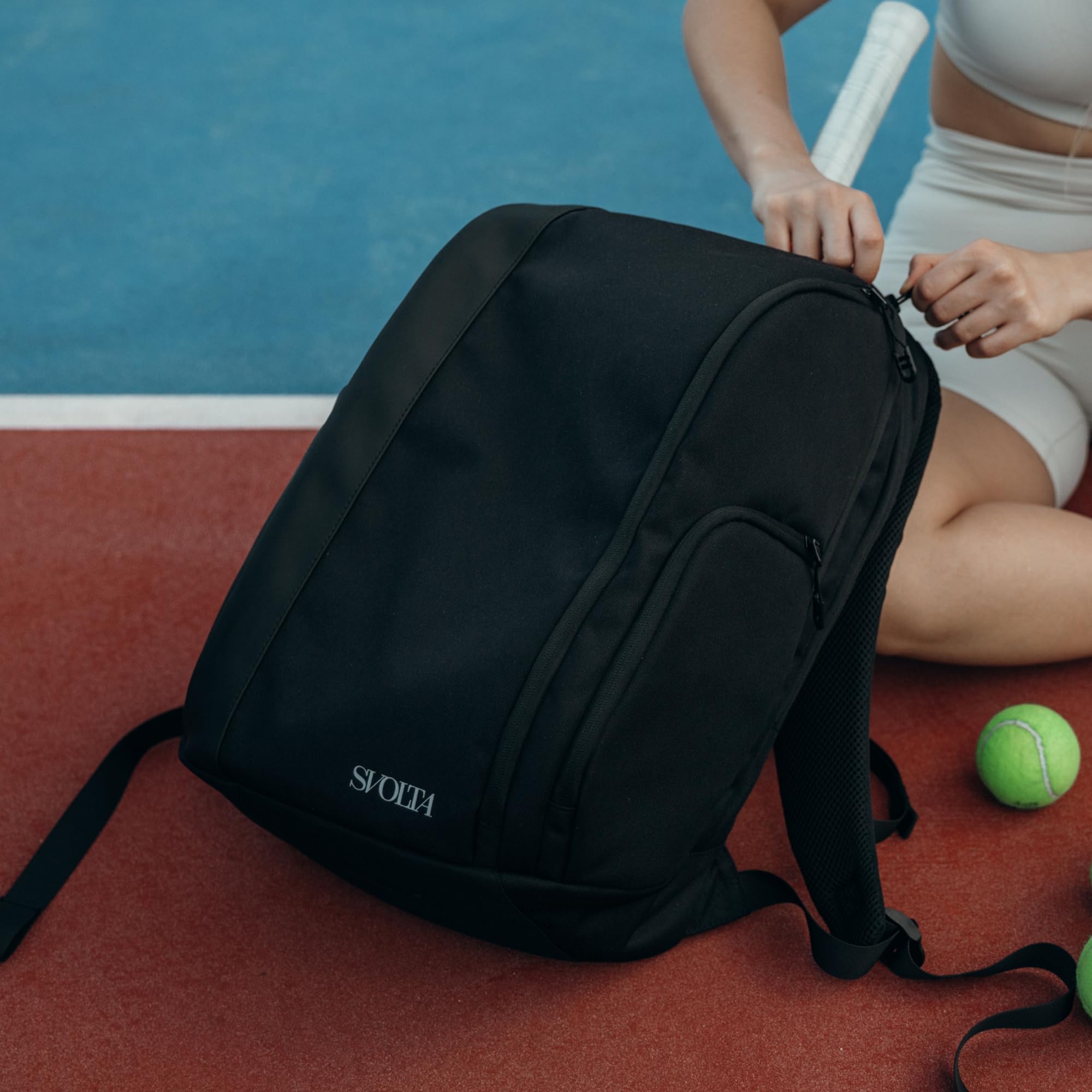SVOLTA Mochila Deporte Hombre y Mujer - Mochila Padel, Tennis, Pickleball - Bolsa para Raquetas, Gimnasio, Escolar Resistente al Agua