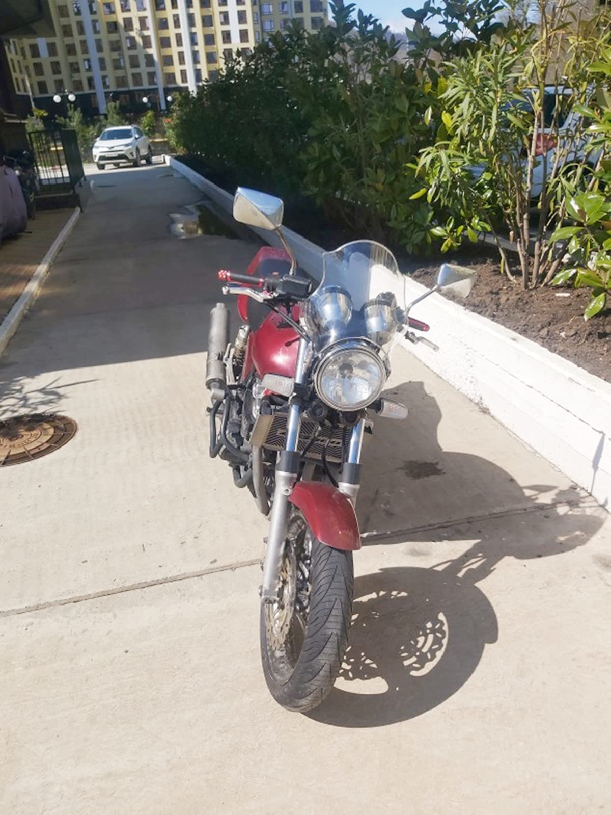 Motorcycle Windshield with Mounting Kits, 13